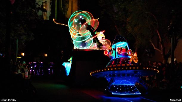 , Disneyland Resort Photo Update: Problems in Paradise