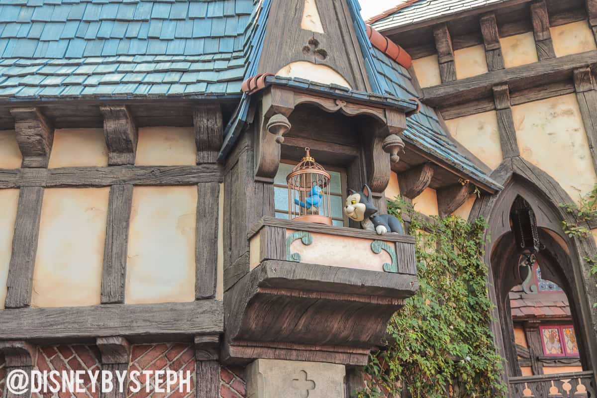 , Disneyland Update – A Million Little Pieces