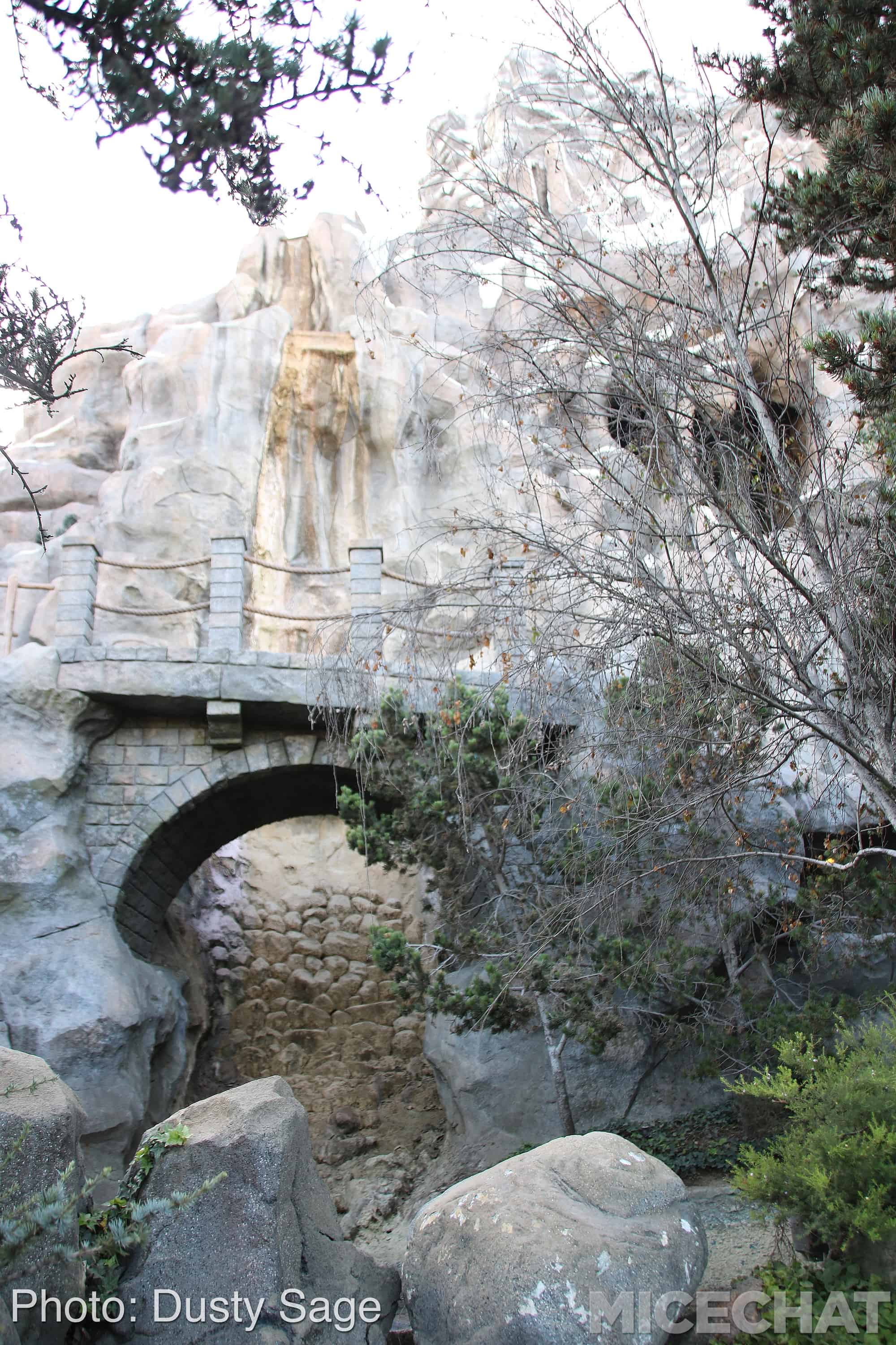 , Disneyland Update – A Ghost Will Follow You Home
