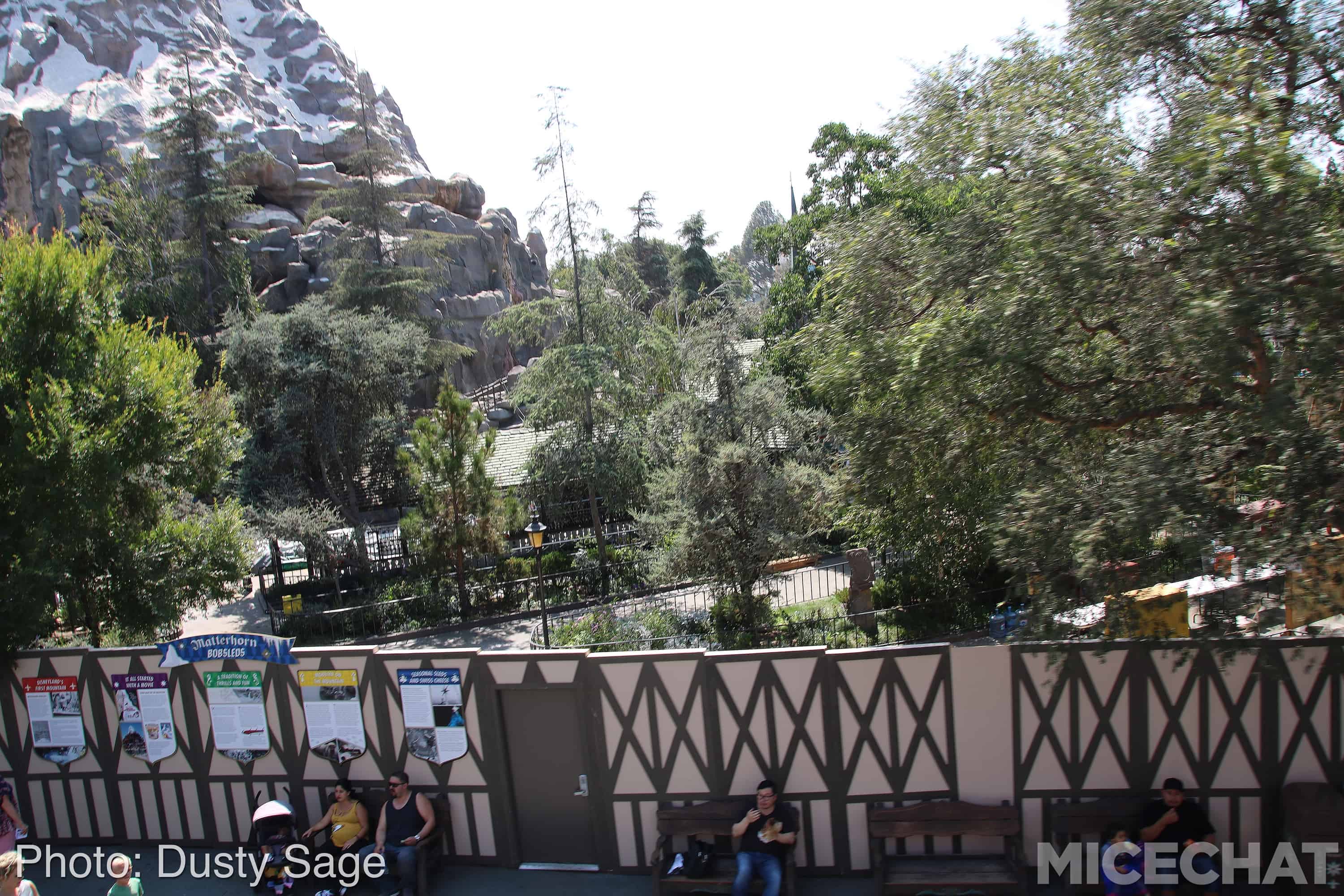 , Disneyland Update &#8211; Things That Go Bump In The Light