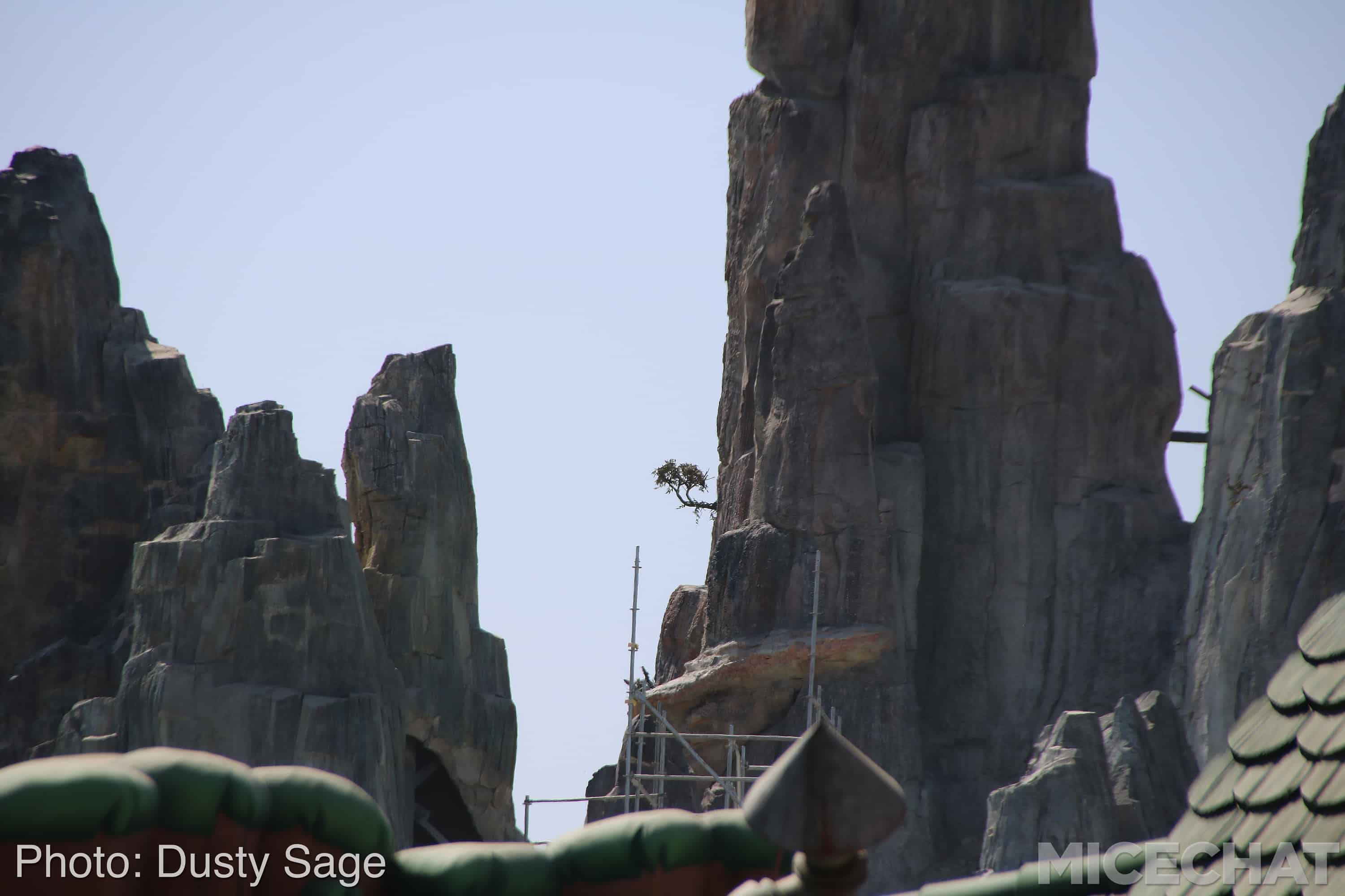 , Disneyland Update – Things That Go Bump In The Light