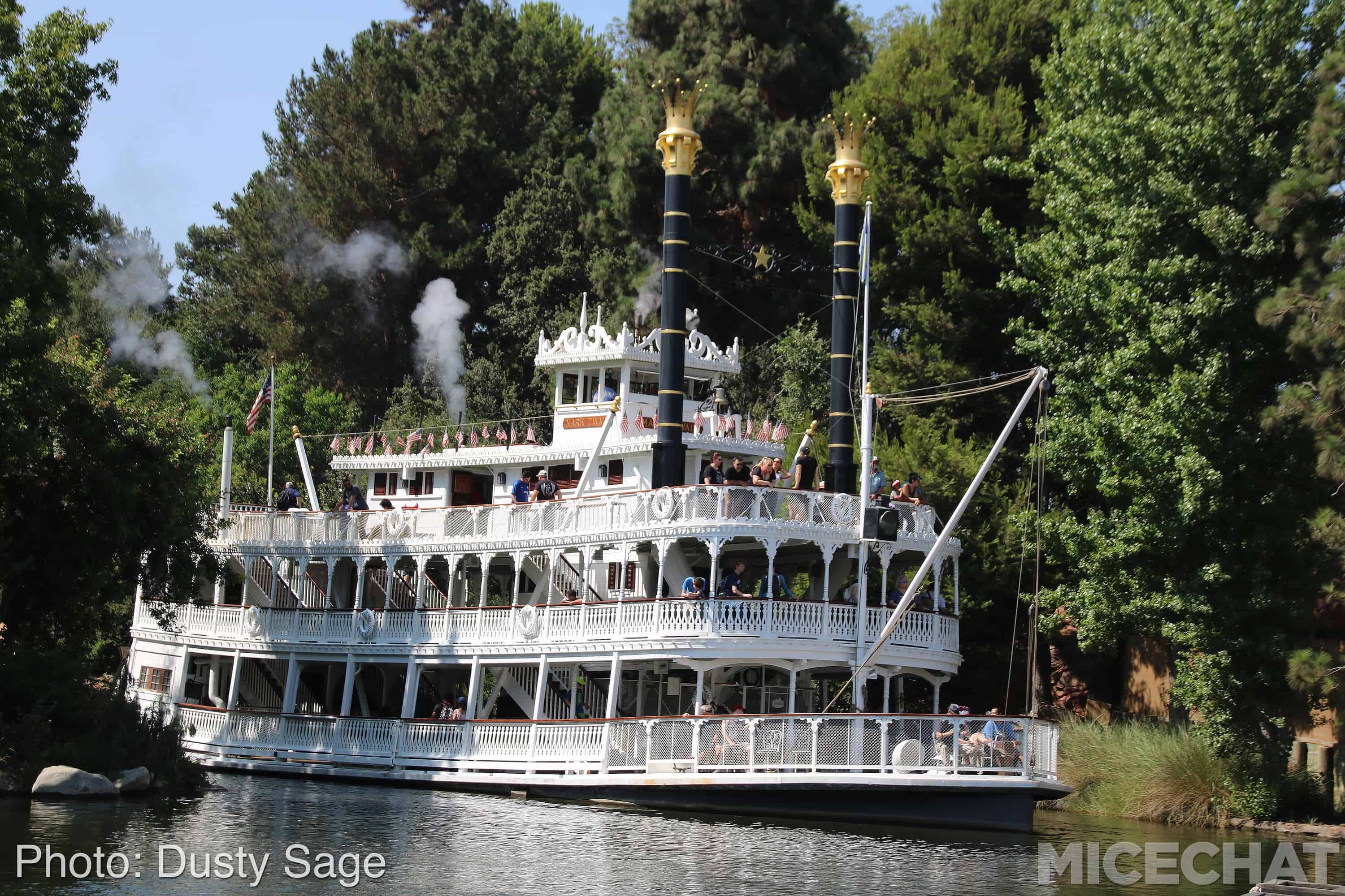 , Disneyland Update – Things That Go Bump In The Light