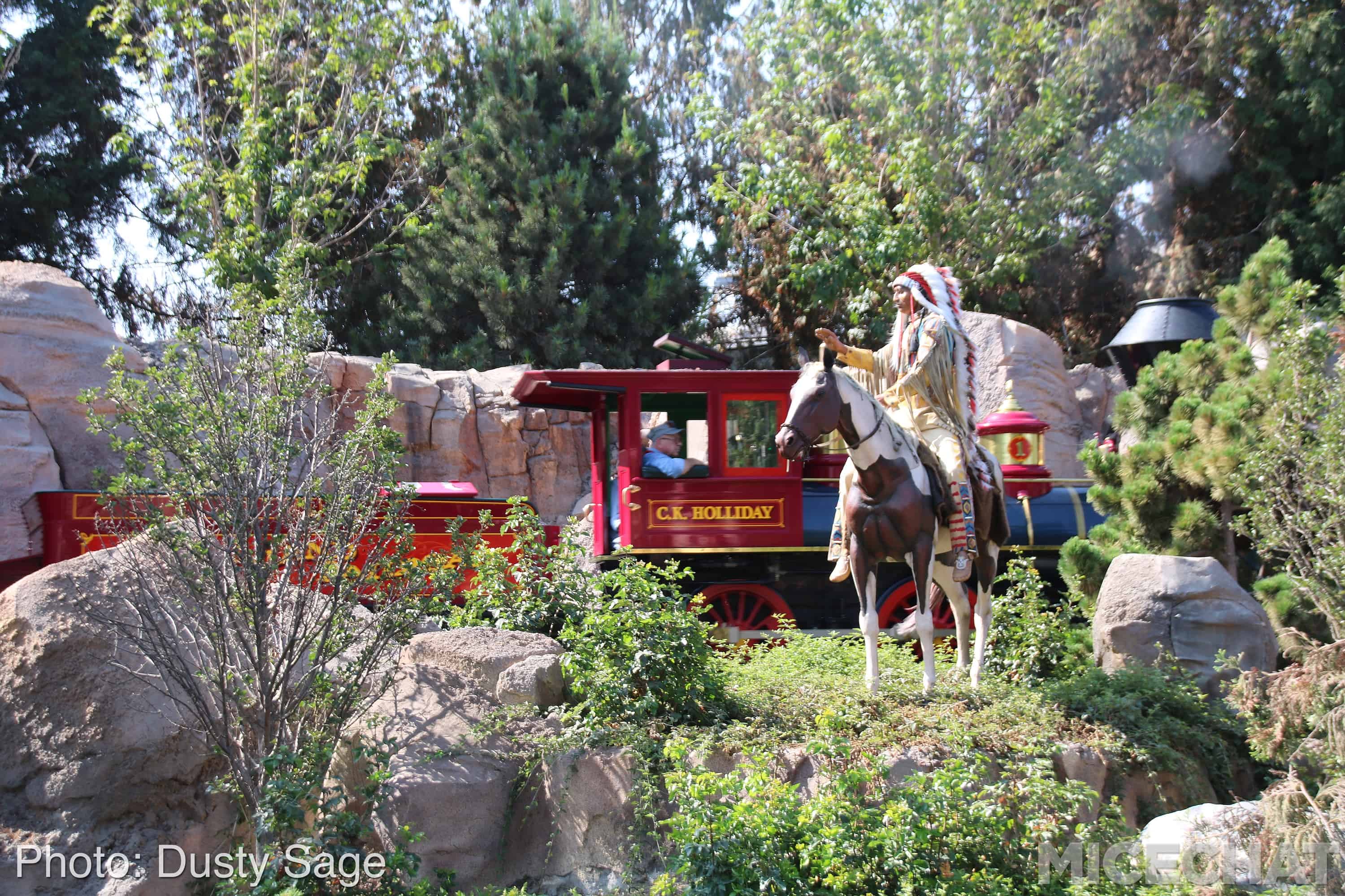 , Disneyland Update – Things That Go Bump In The Light