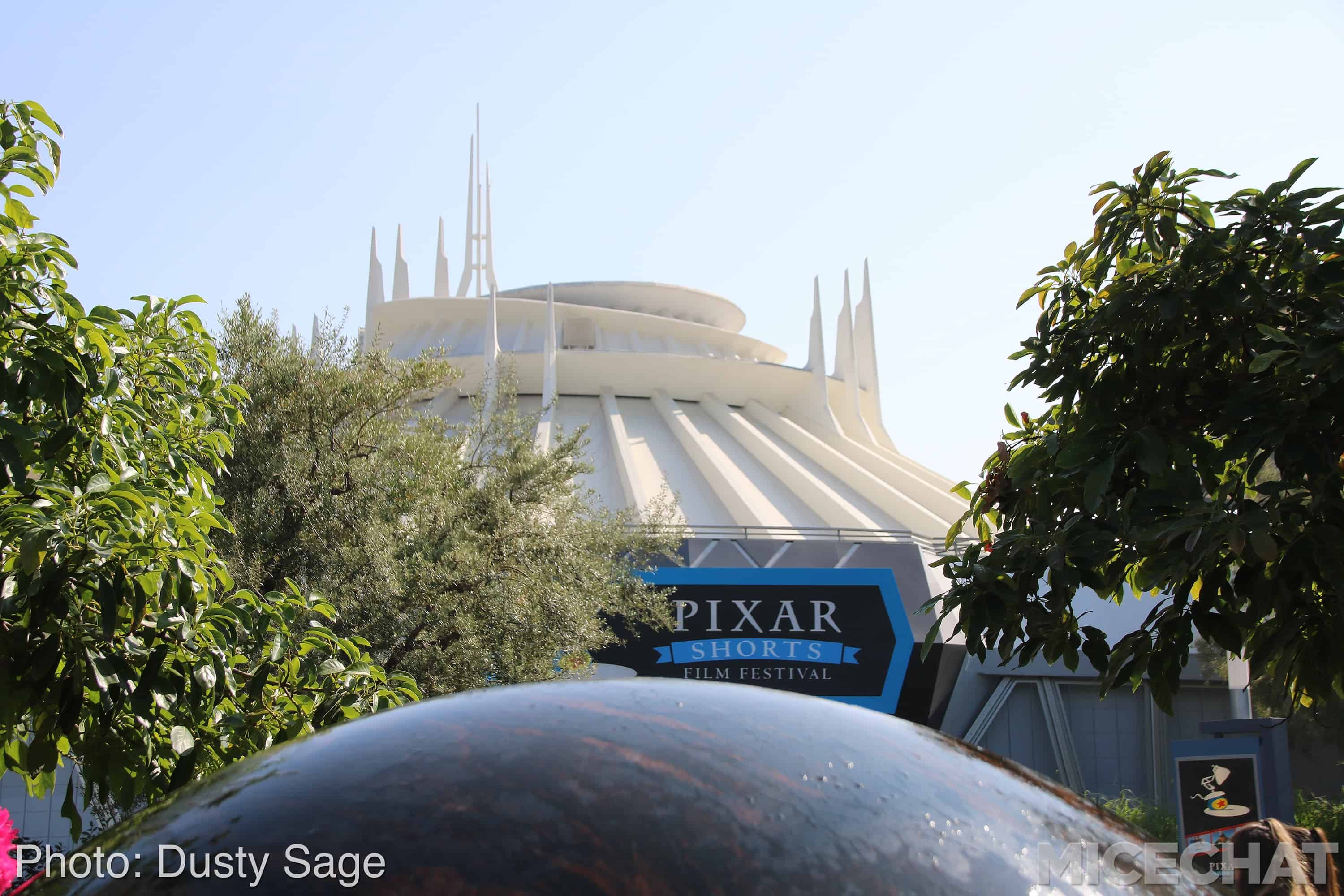 , Disneyland Update &#8211; Things That Go Bump In The Light