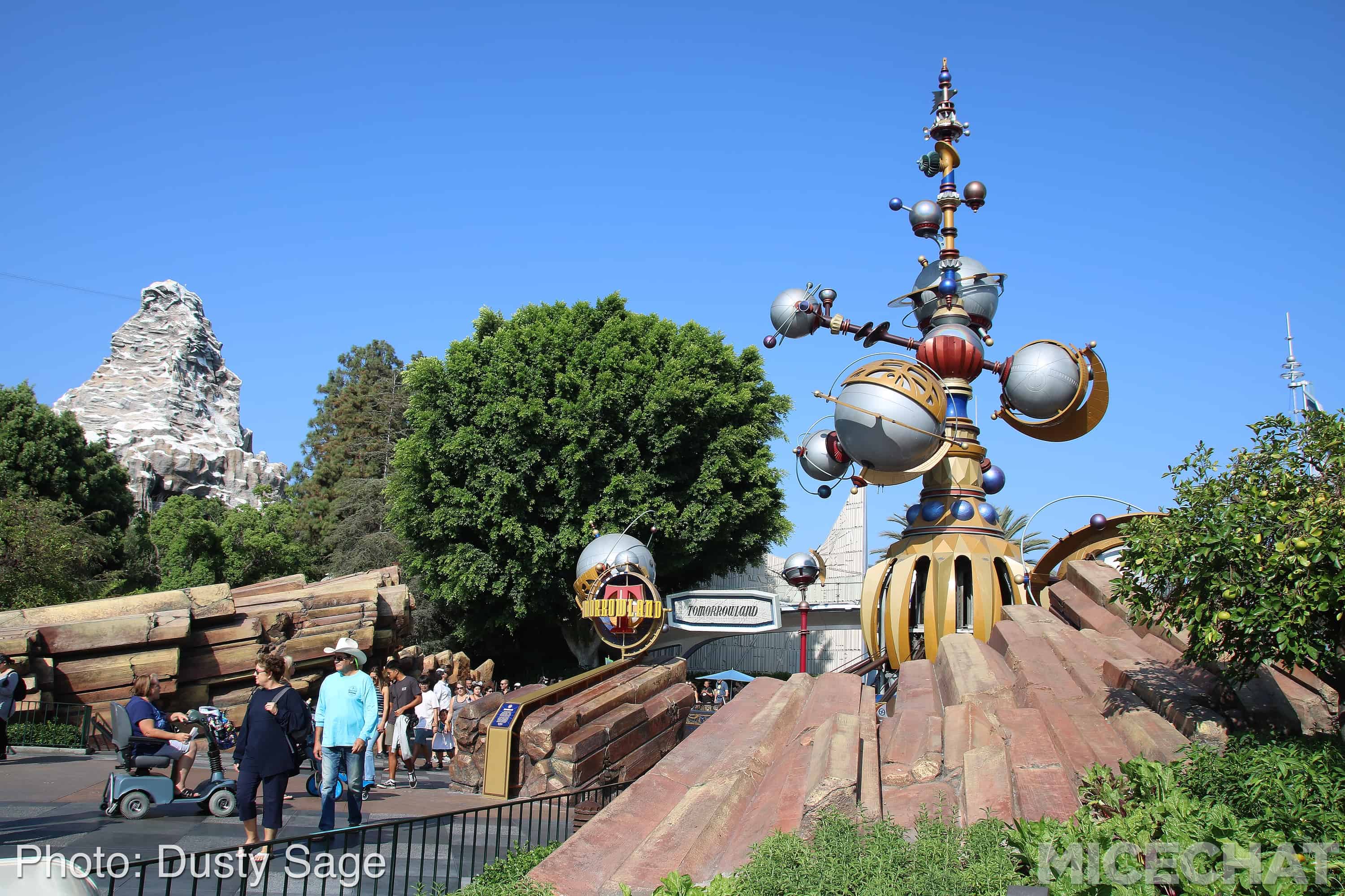 , Disneyland Update – Things That Go Bump In The Light