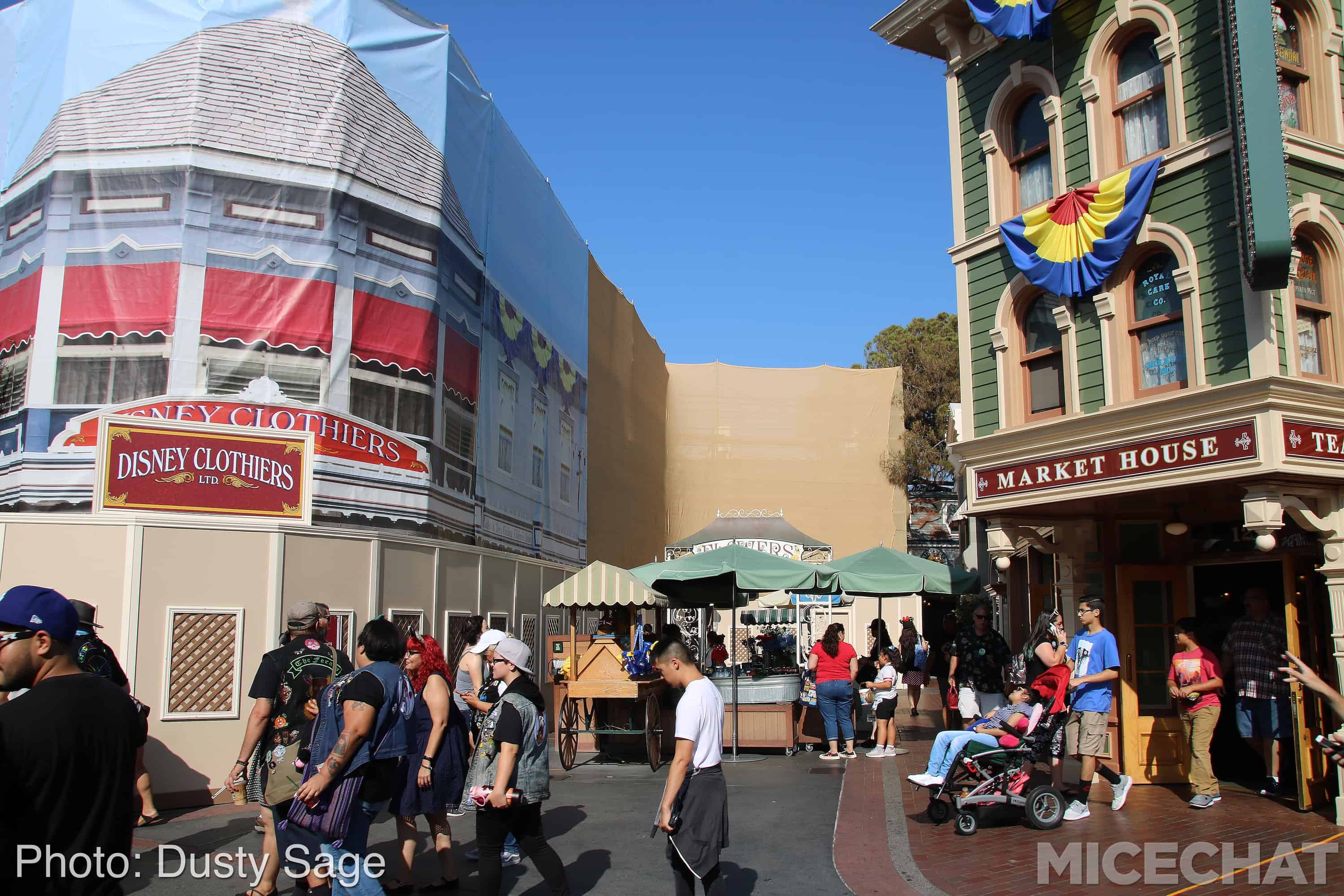 , Disneyland Update &#8211; Things That Go Bump In The Light