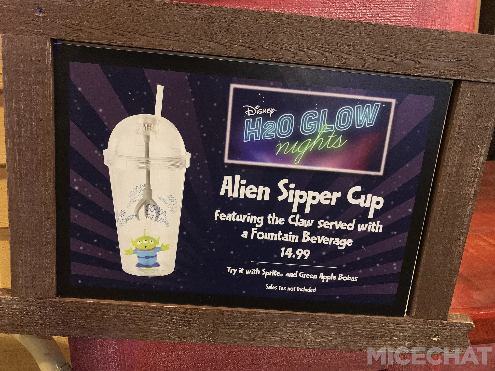 , Typhoon Lagoon Offers Special H2O Glow Nights