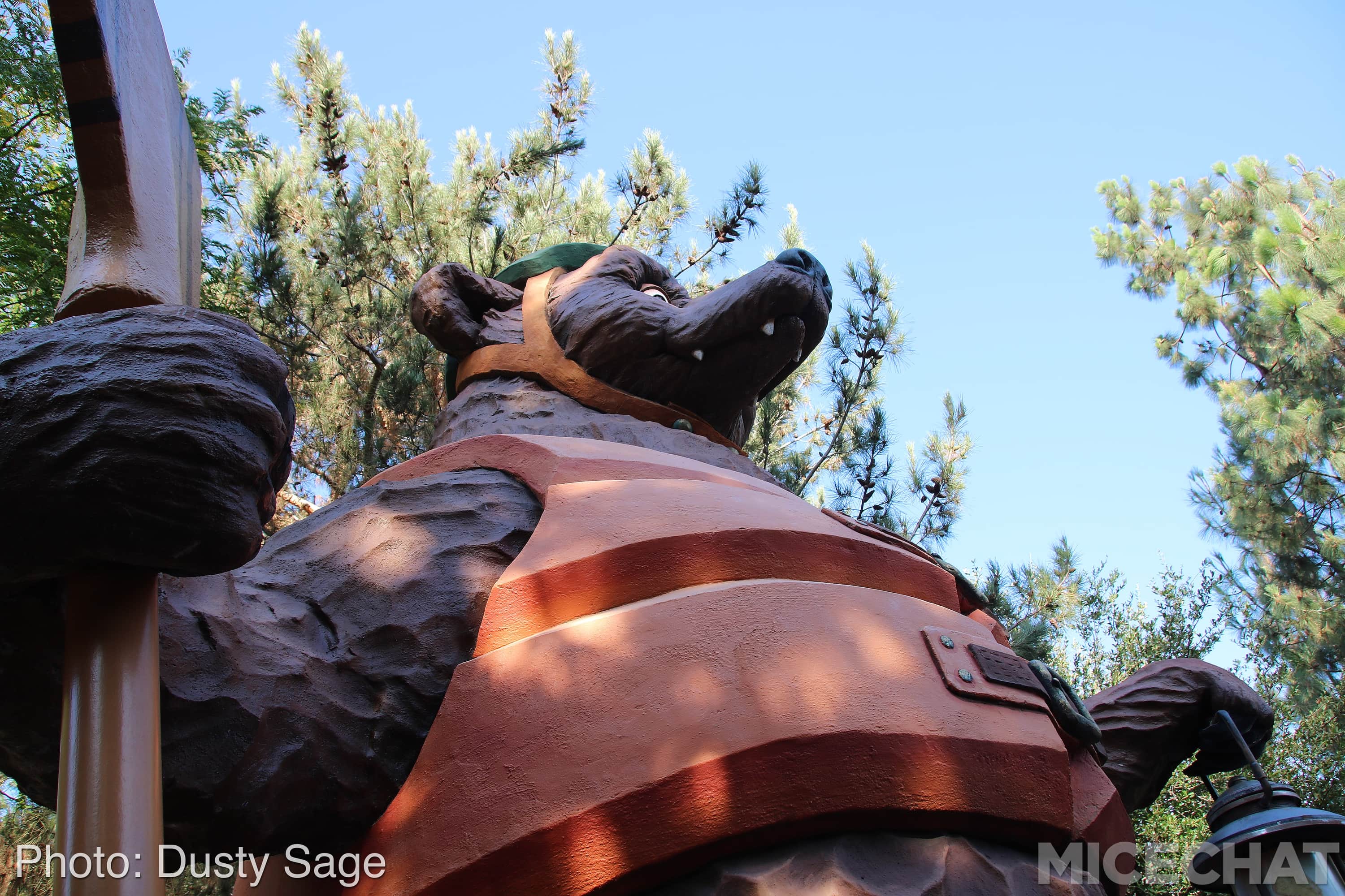 , Disneyland Resort Update – Summer Is For Rusting