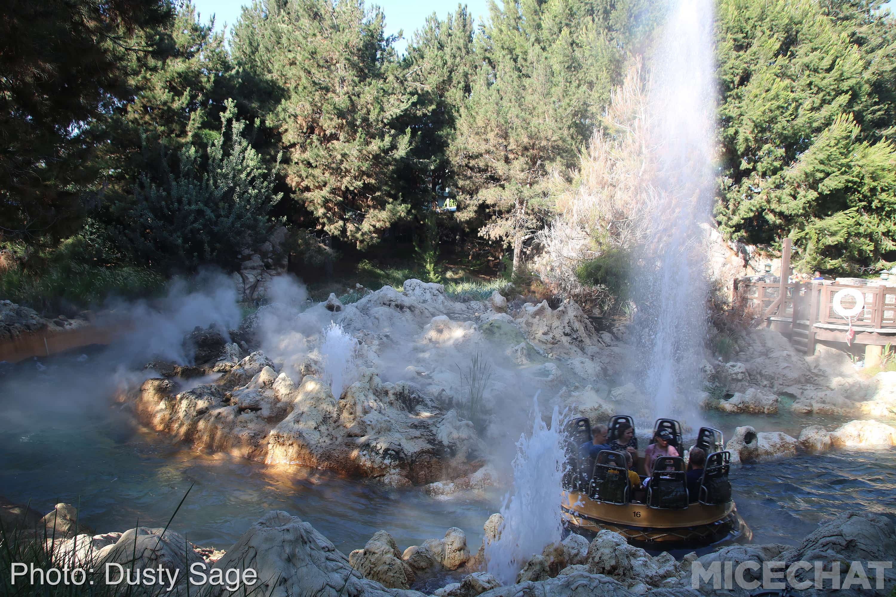 , Disneyland Resort Update – Summer Is For Rusting