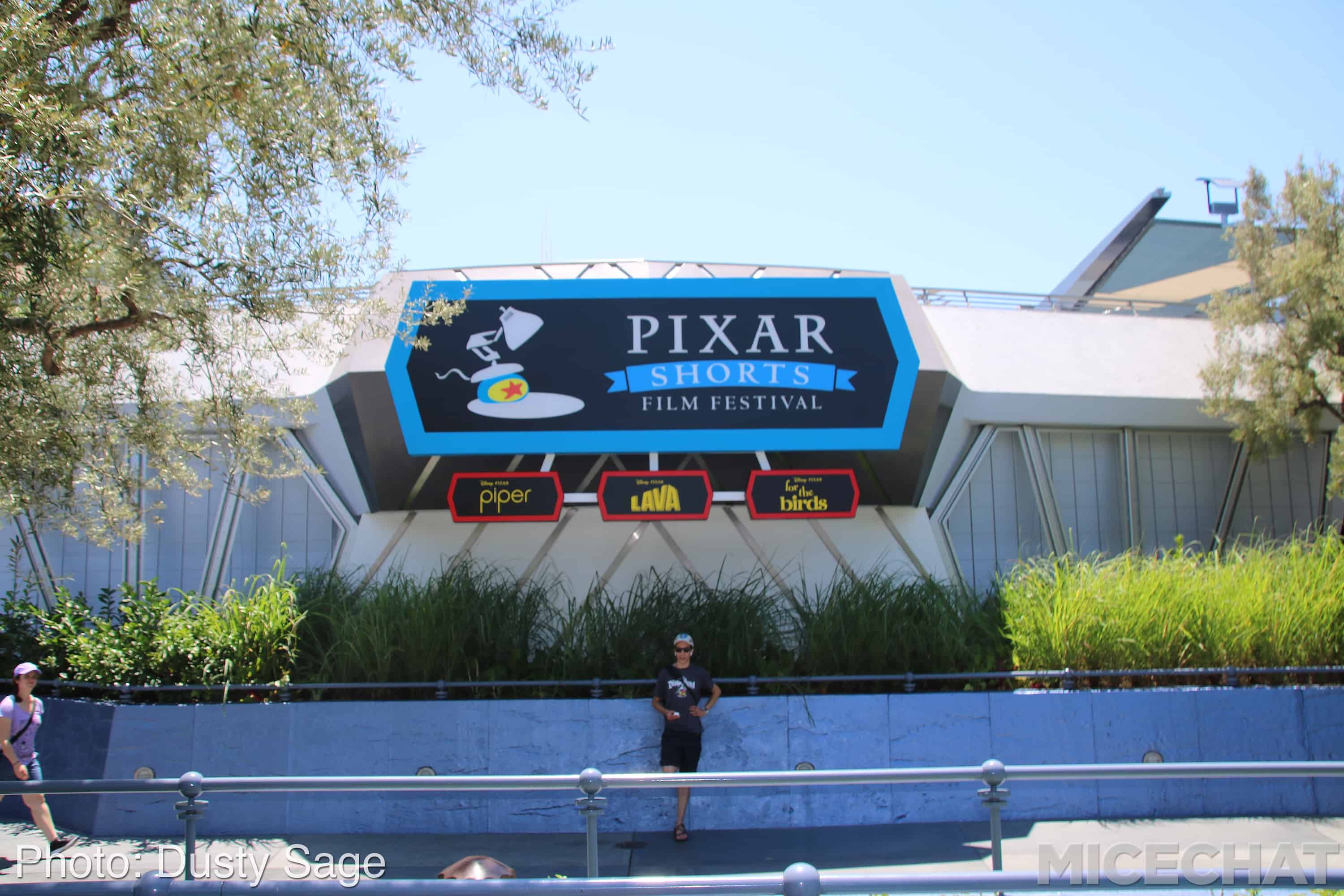 , Disneyland Update – A Million Little Pieces