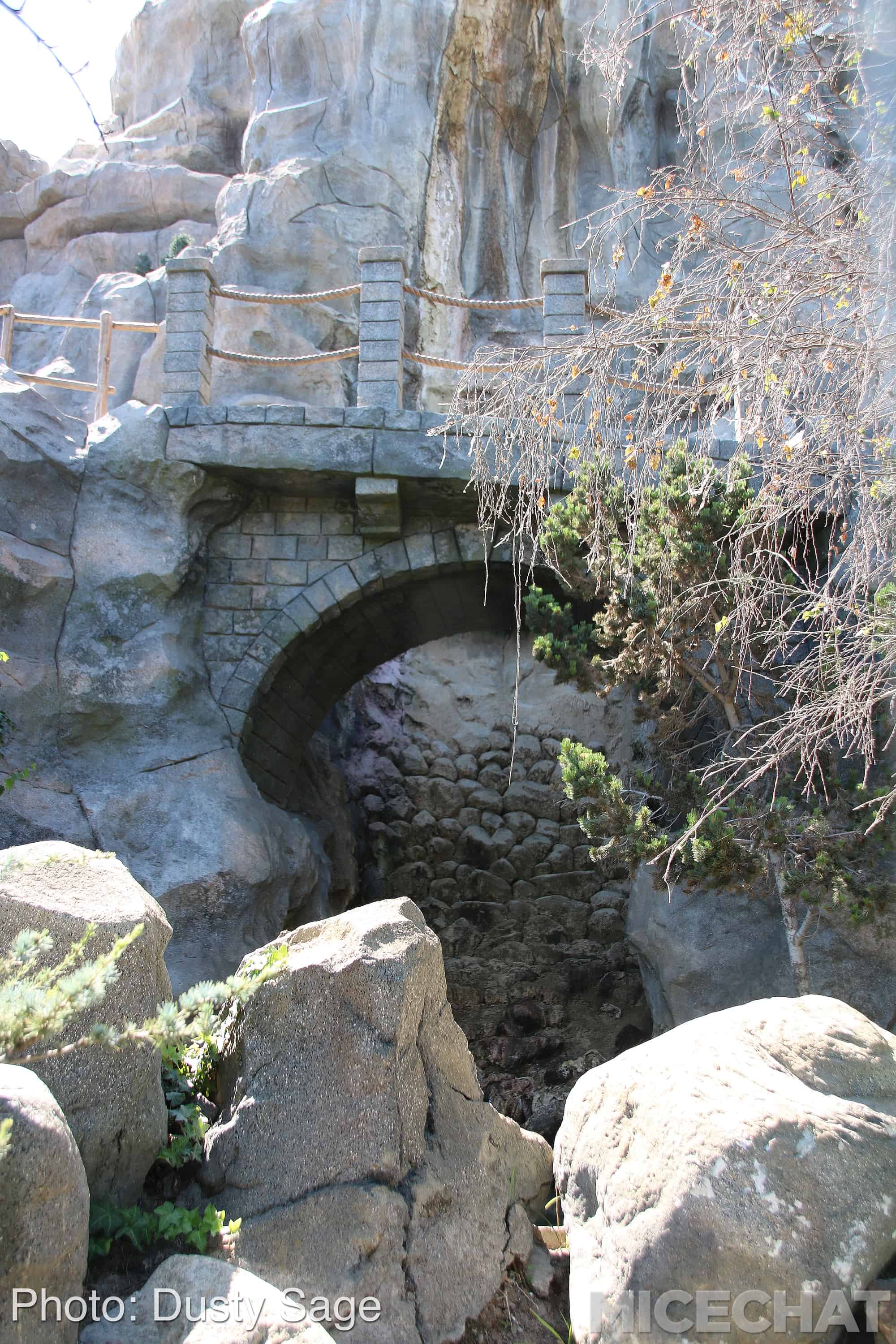 , Disneyland Update – A Million Little Pieces
