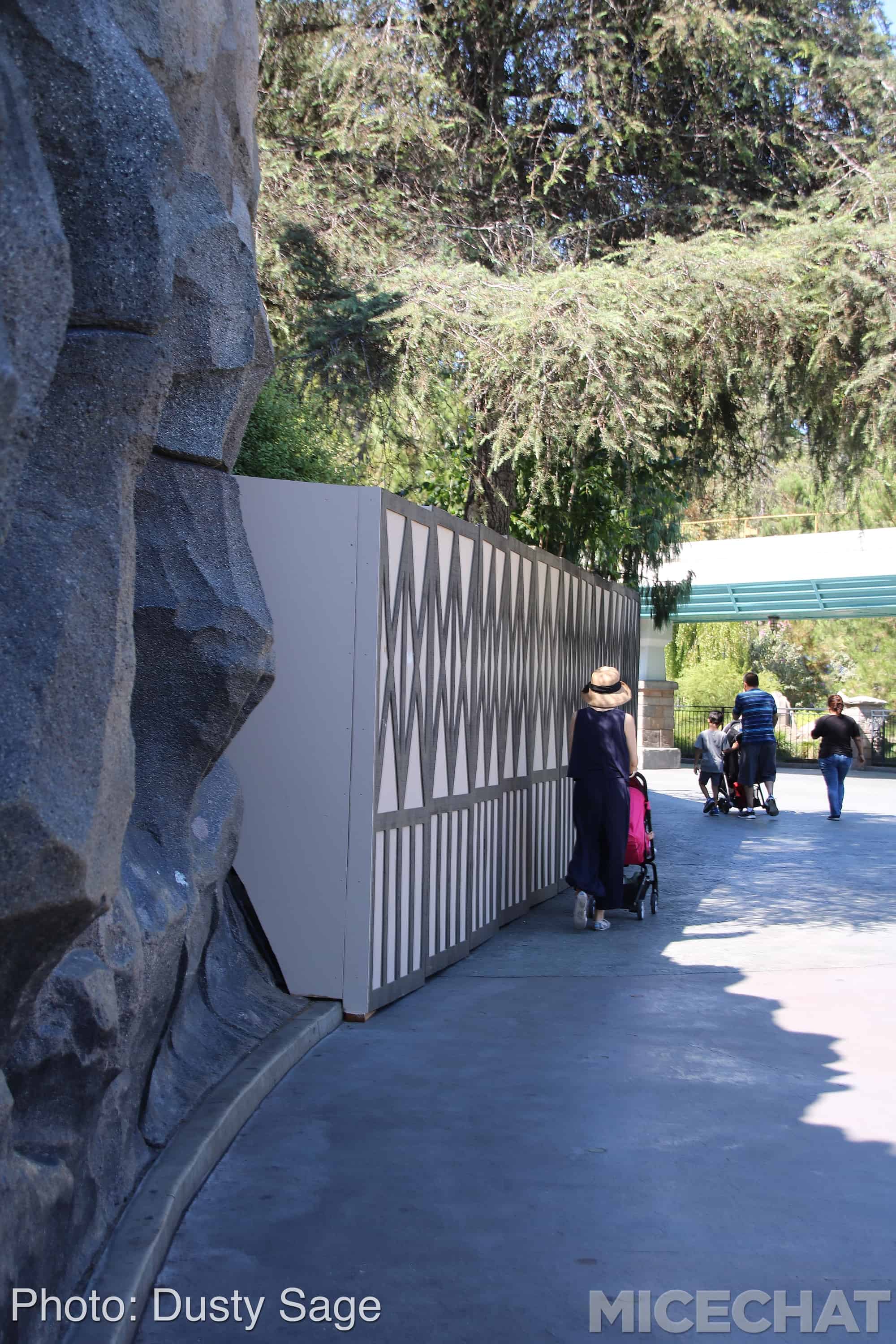 , Disneyland Update – A Million Little Pieces