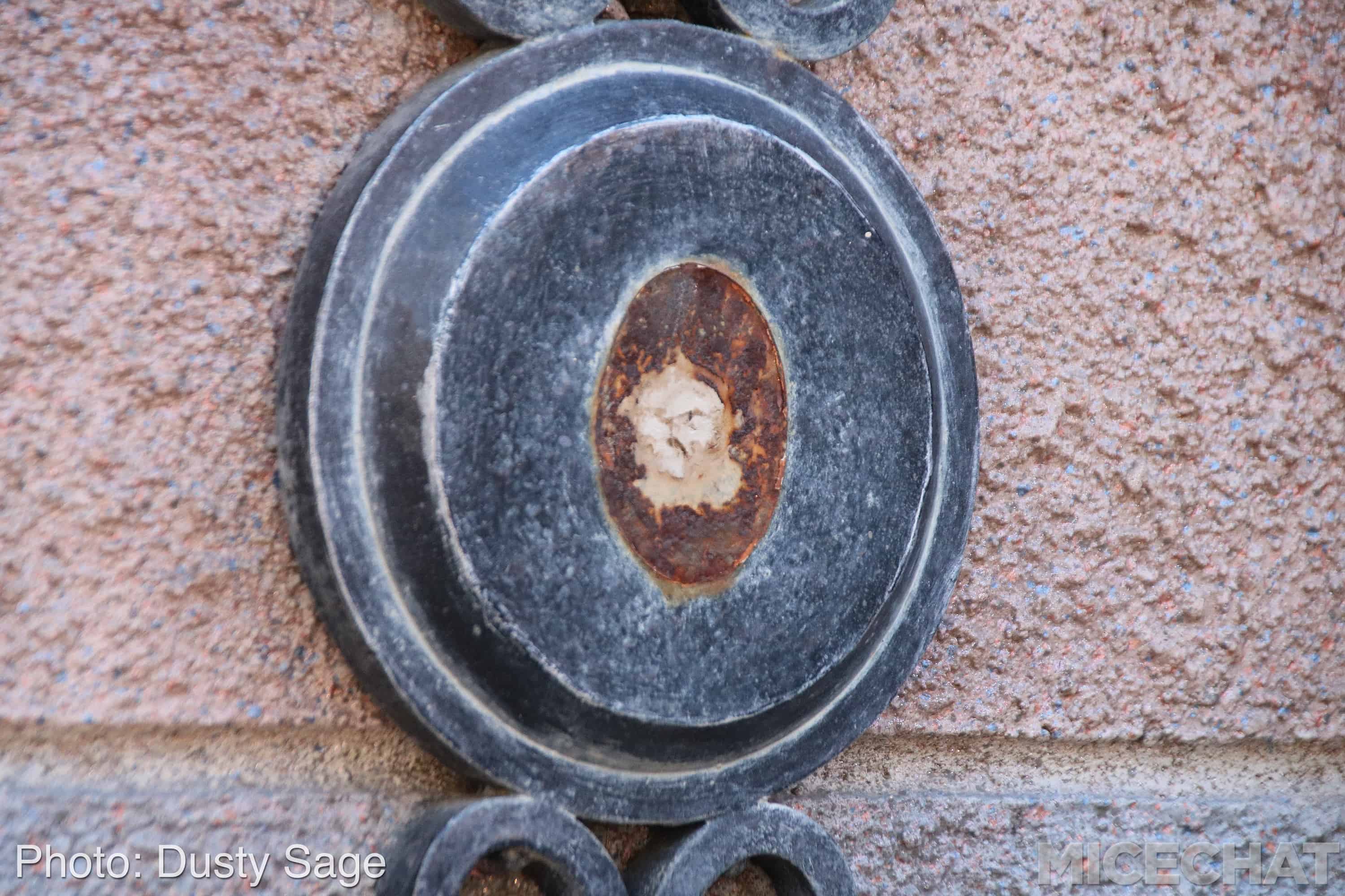 , Disneyland Update – A Million Little Pieces