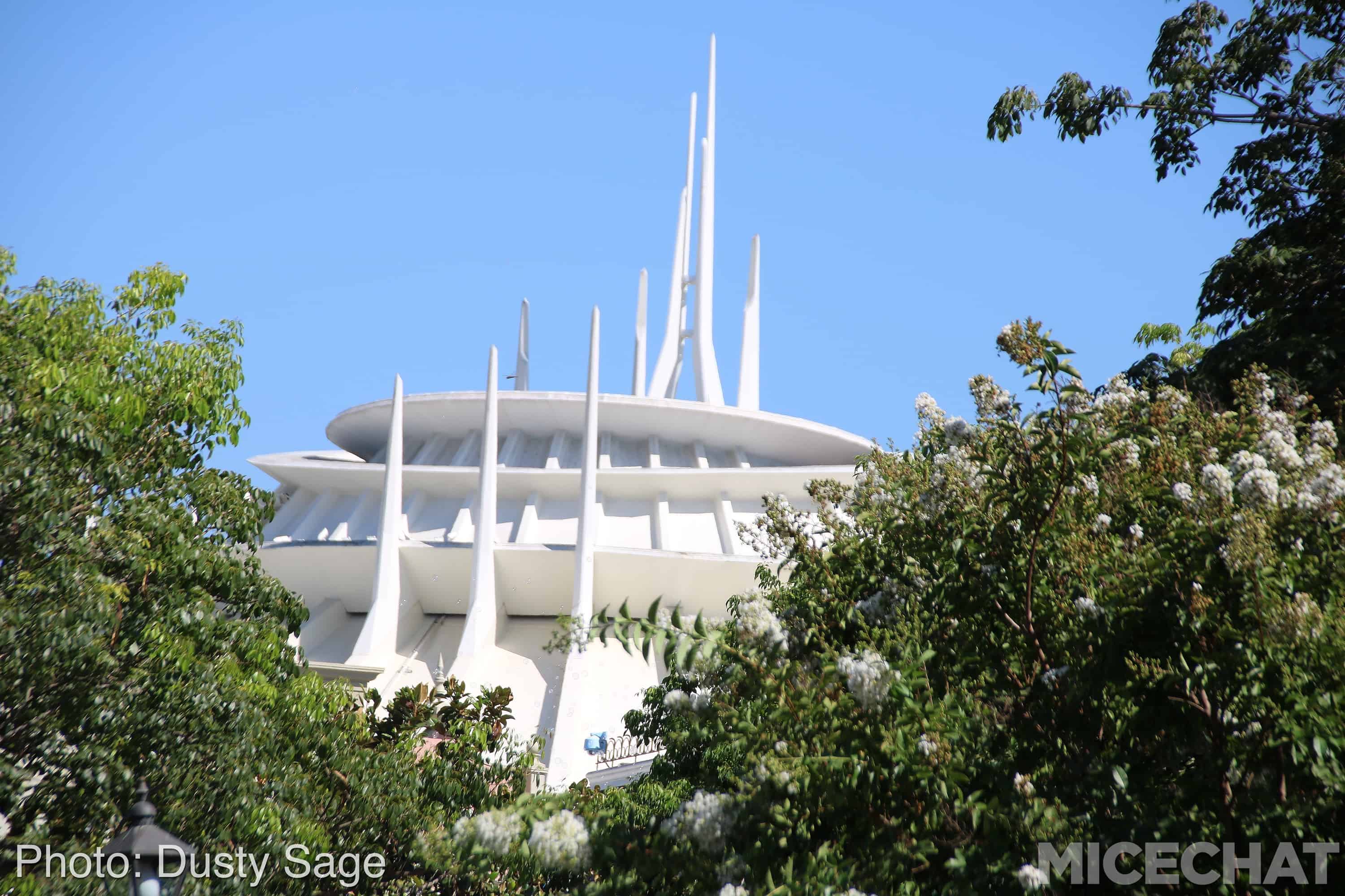 , Disneyland Update – A Million Little Pieces