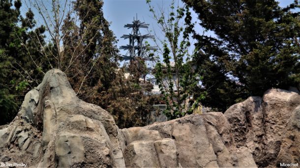, Disneyland Photo Update: If We Can’t Fix It . . .