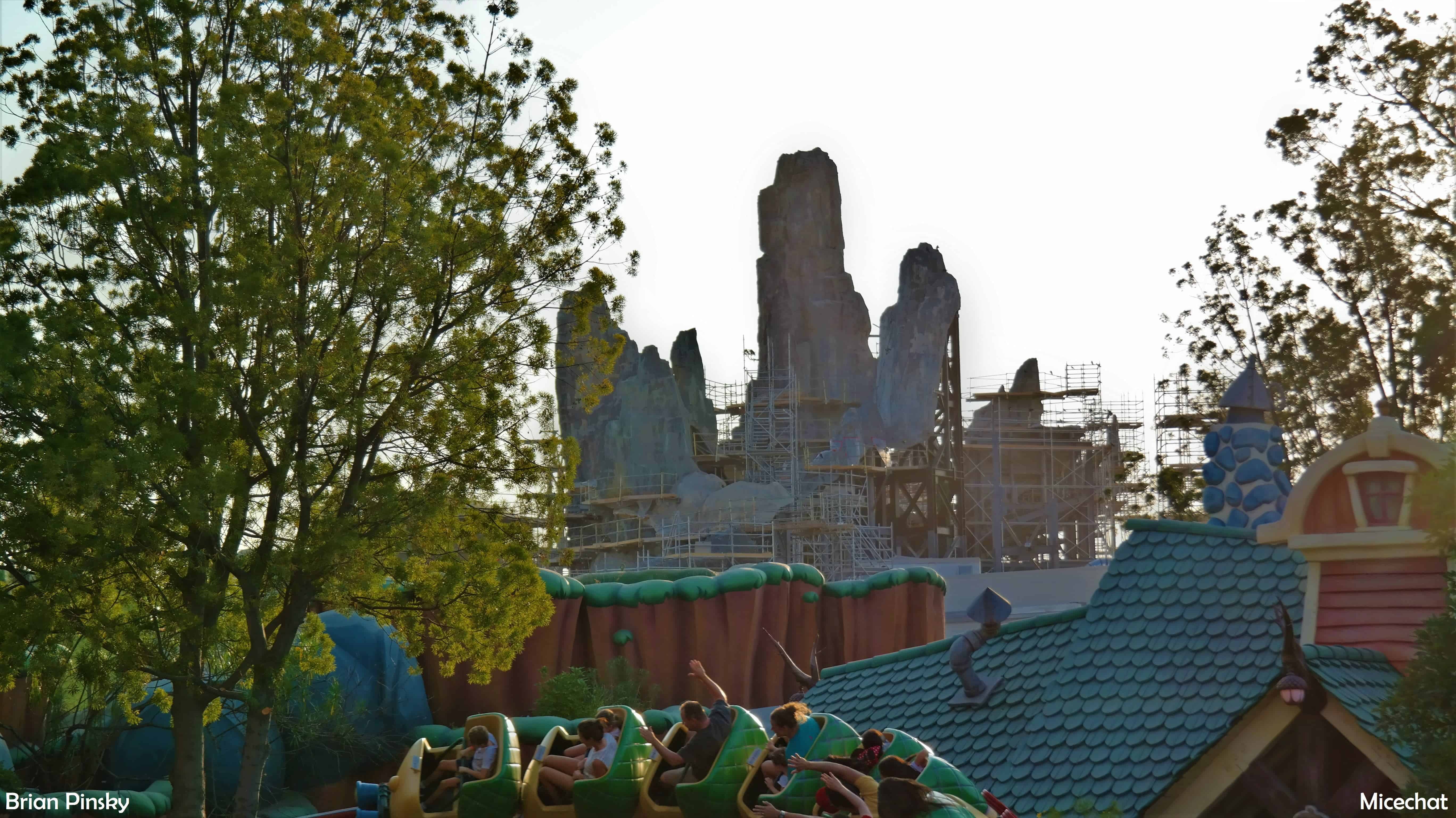 , Disneyland Update – A Million Little Pieces