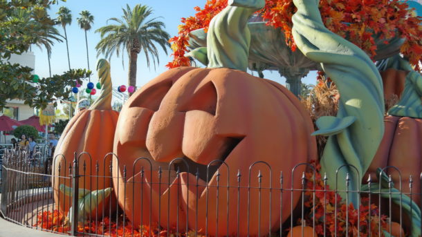 , Knott’s Berry Farm Update – It’s Monster Season