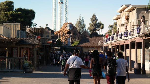 , Knott’s Berry Farm Update – It’s Monster Season