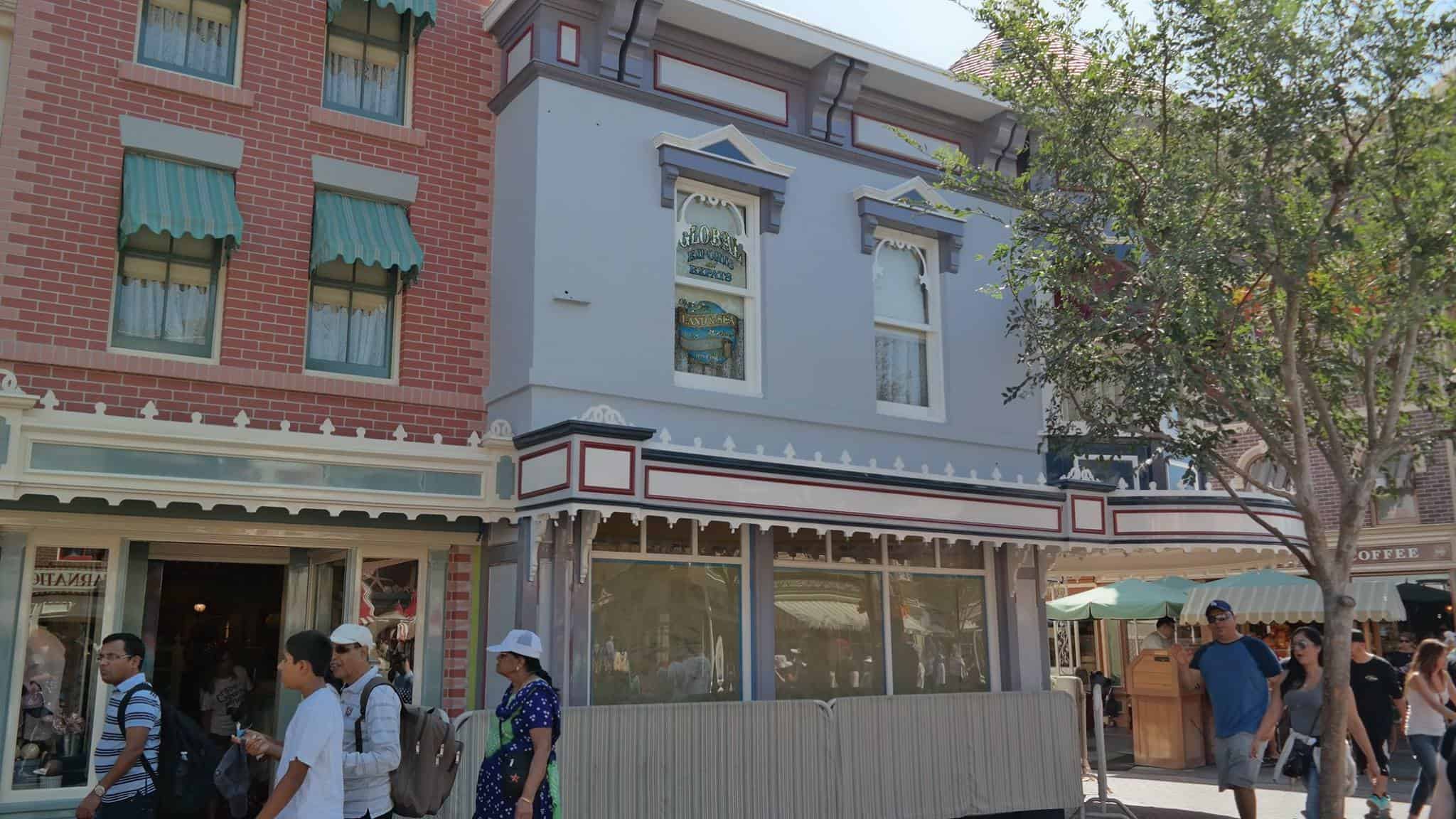 , Disneyland Update – Fall in Line