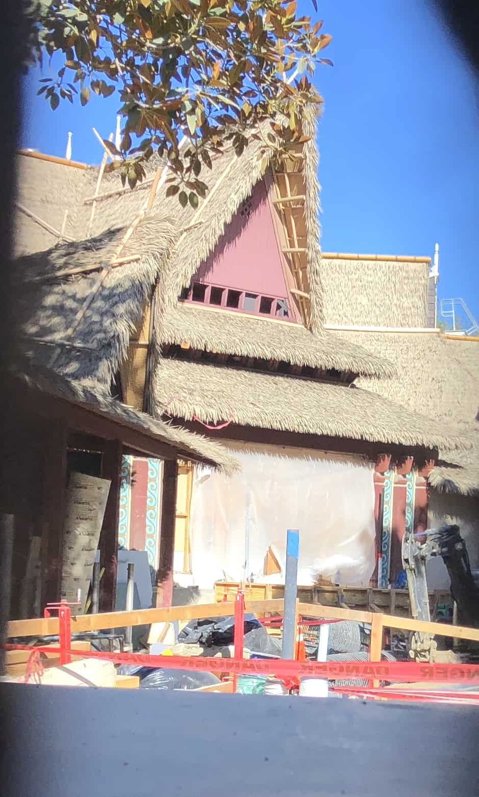 , Disneyland News and Photo Update – The Walls of Change