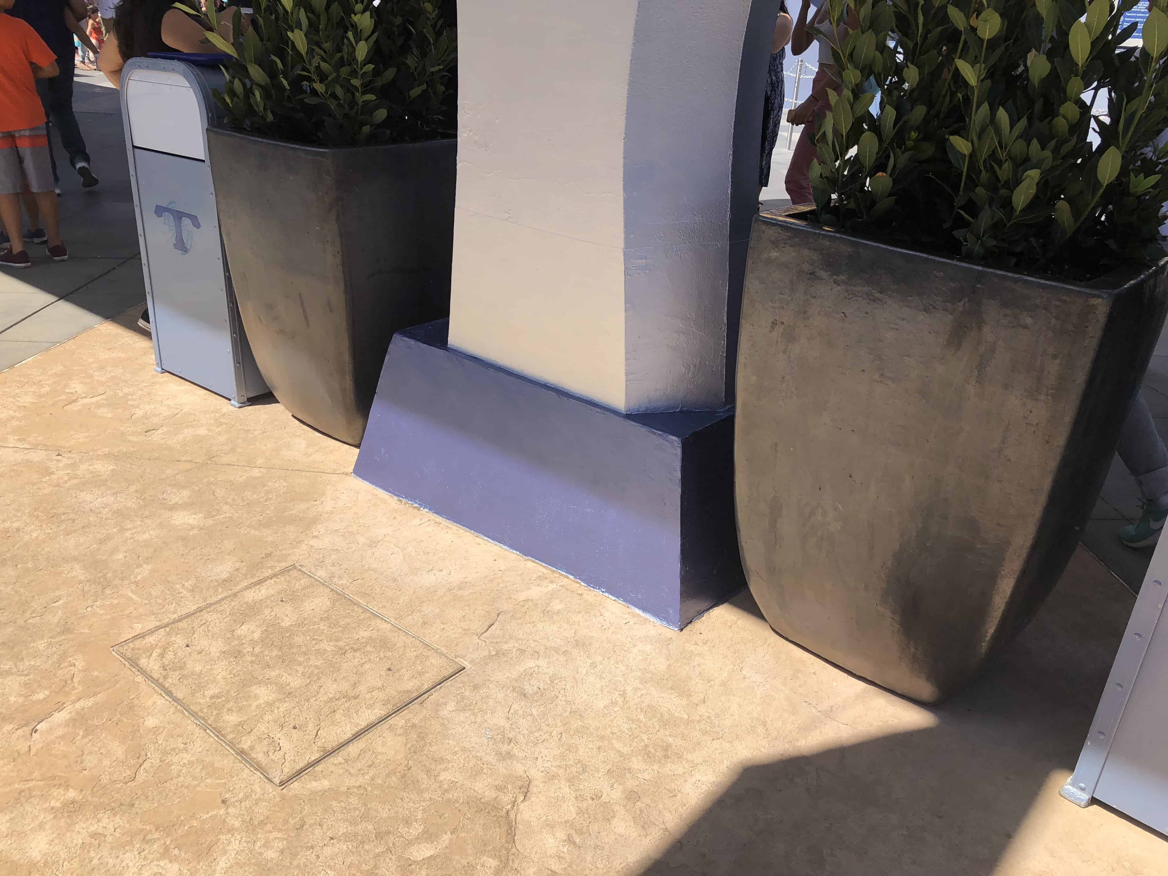 , Disneyland Update – Monorail Blues and Wall-O-Ween