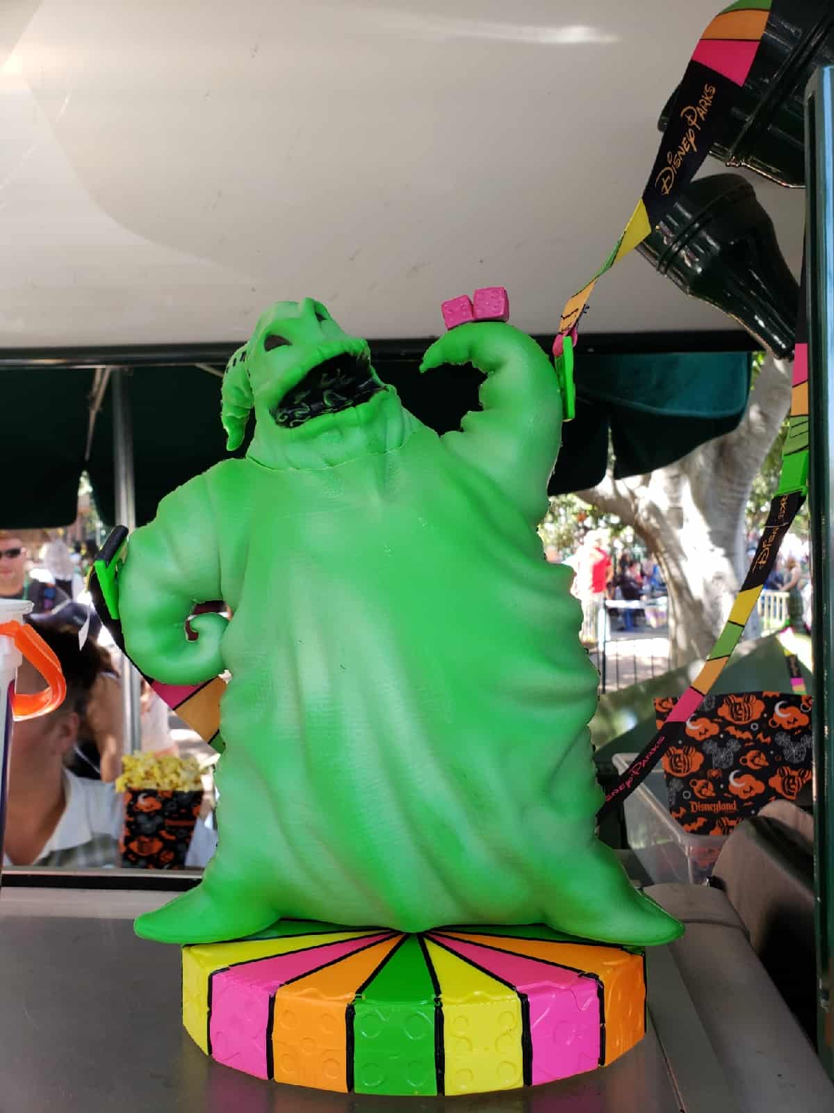 , Disneyland Update – Fall in Line