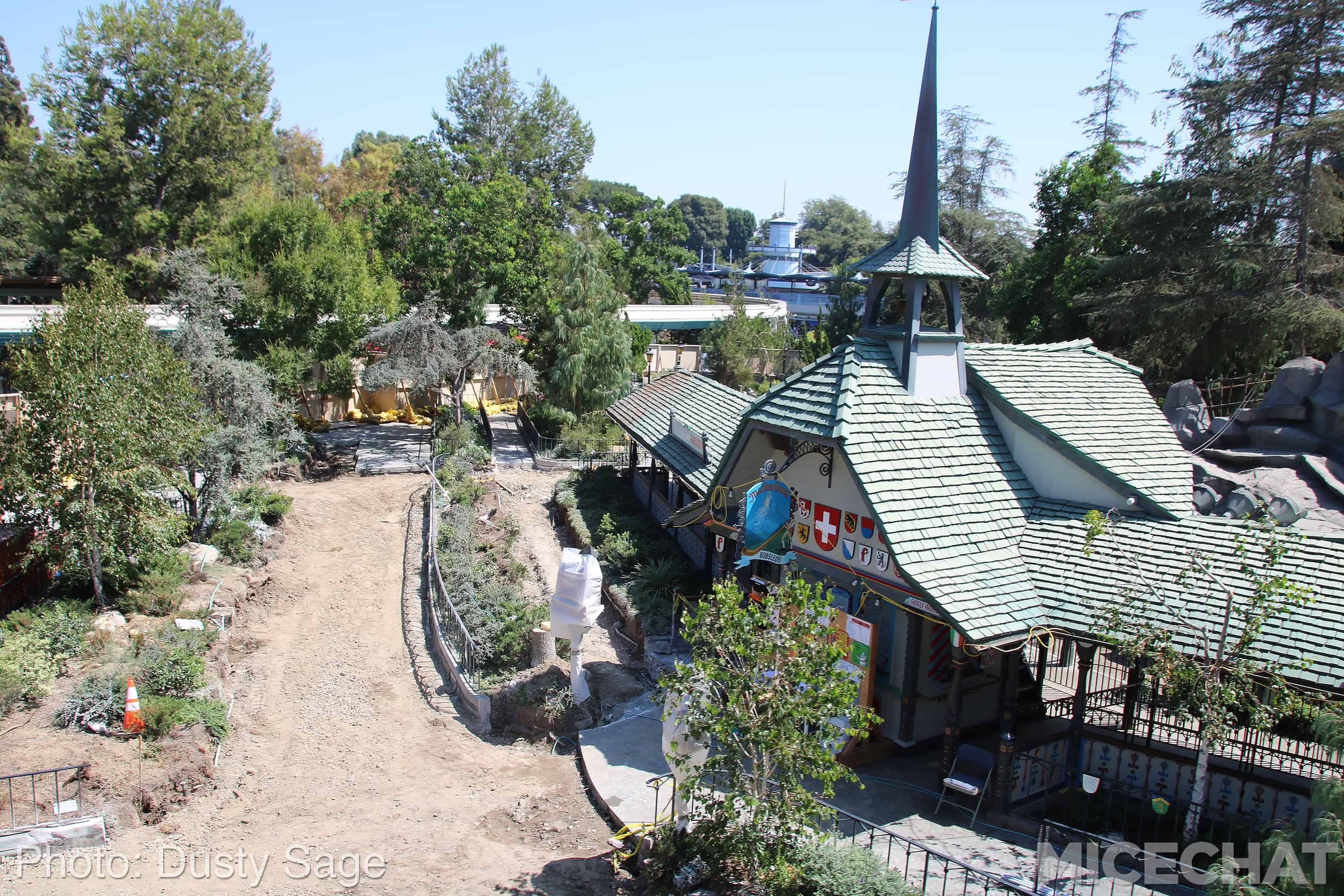 , Disneyland News and Photo Update &#8211; The Walls of Change