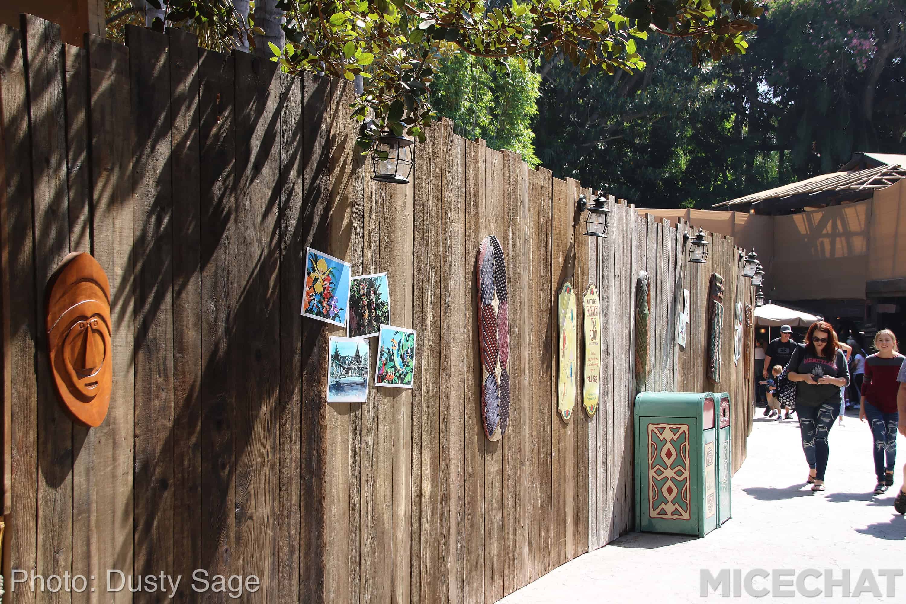 , Disneyland Update – Monorail Blues and Wall-O-Ween