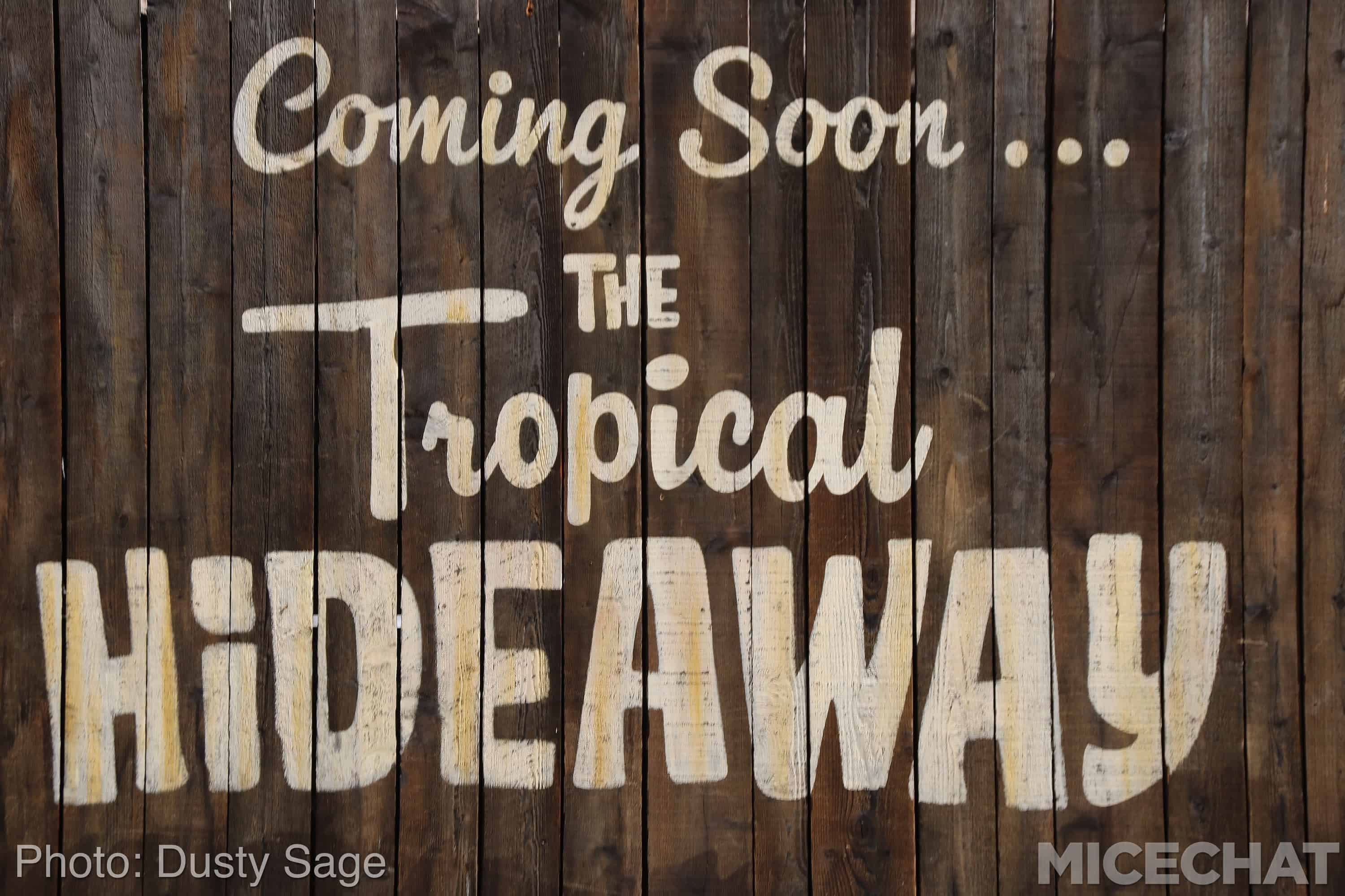, Disneyland Update – Monorail Blues and Wall-O-Ween