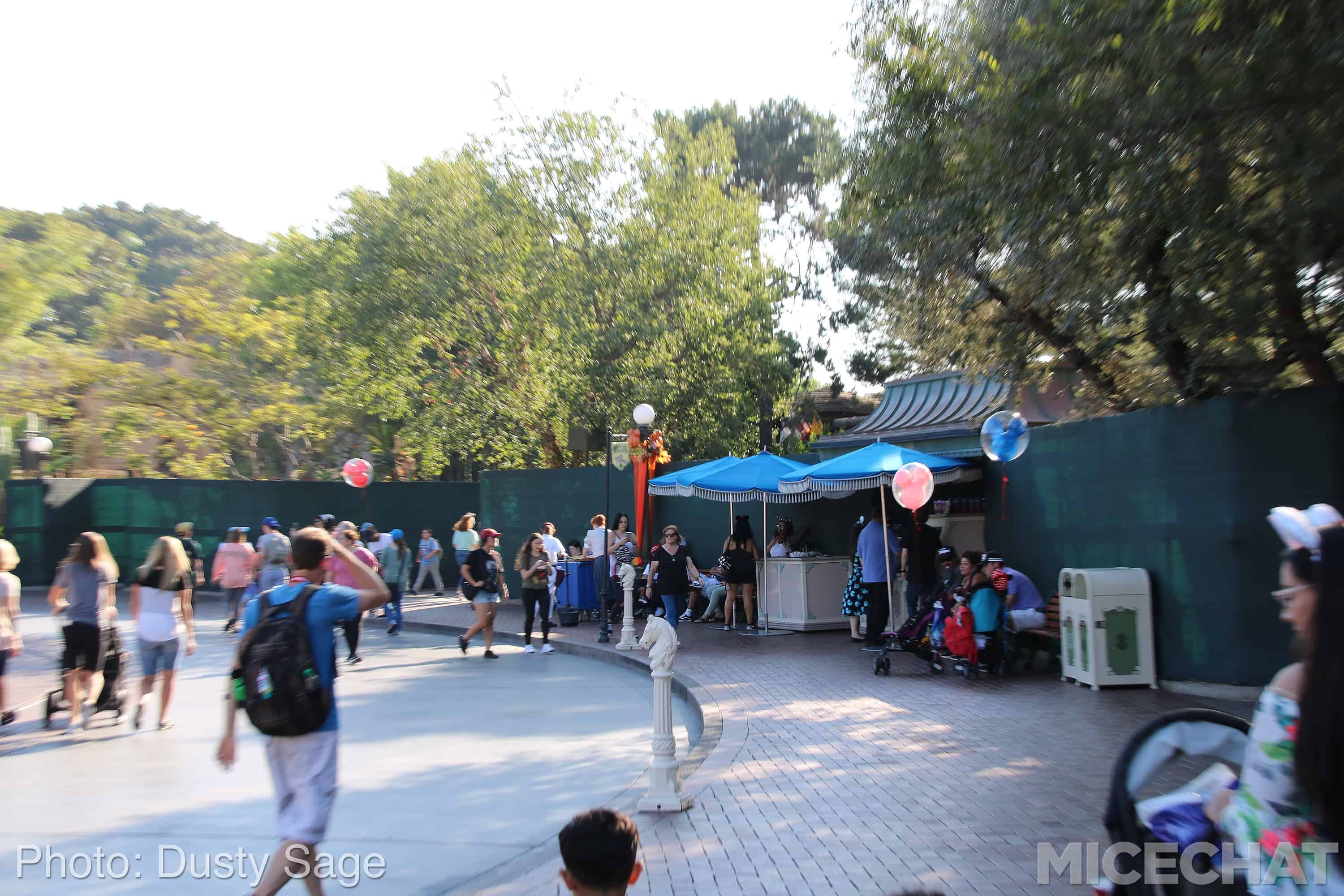 , Disneyland Update &#8211; Monorail Blues and Wall-O-Ween