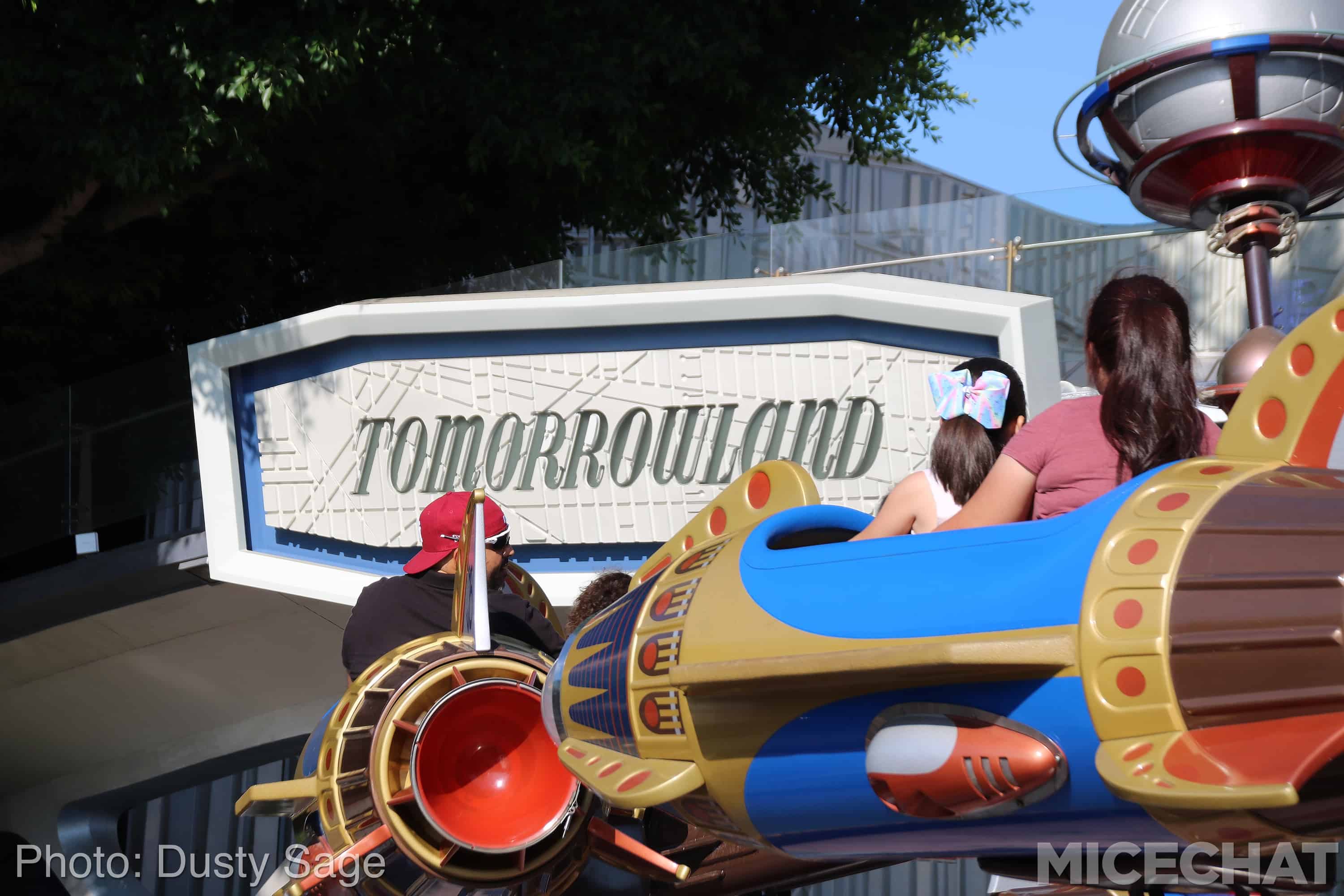 , Disneyland Update &#8211; Monorail Blues and Wall-O-Ween