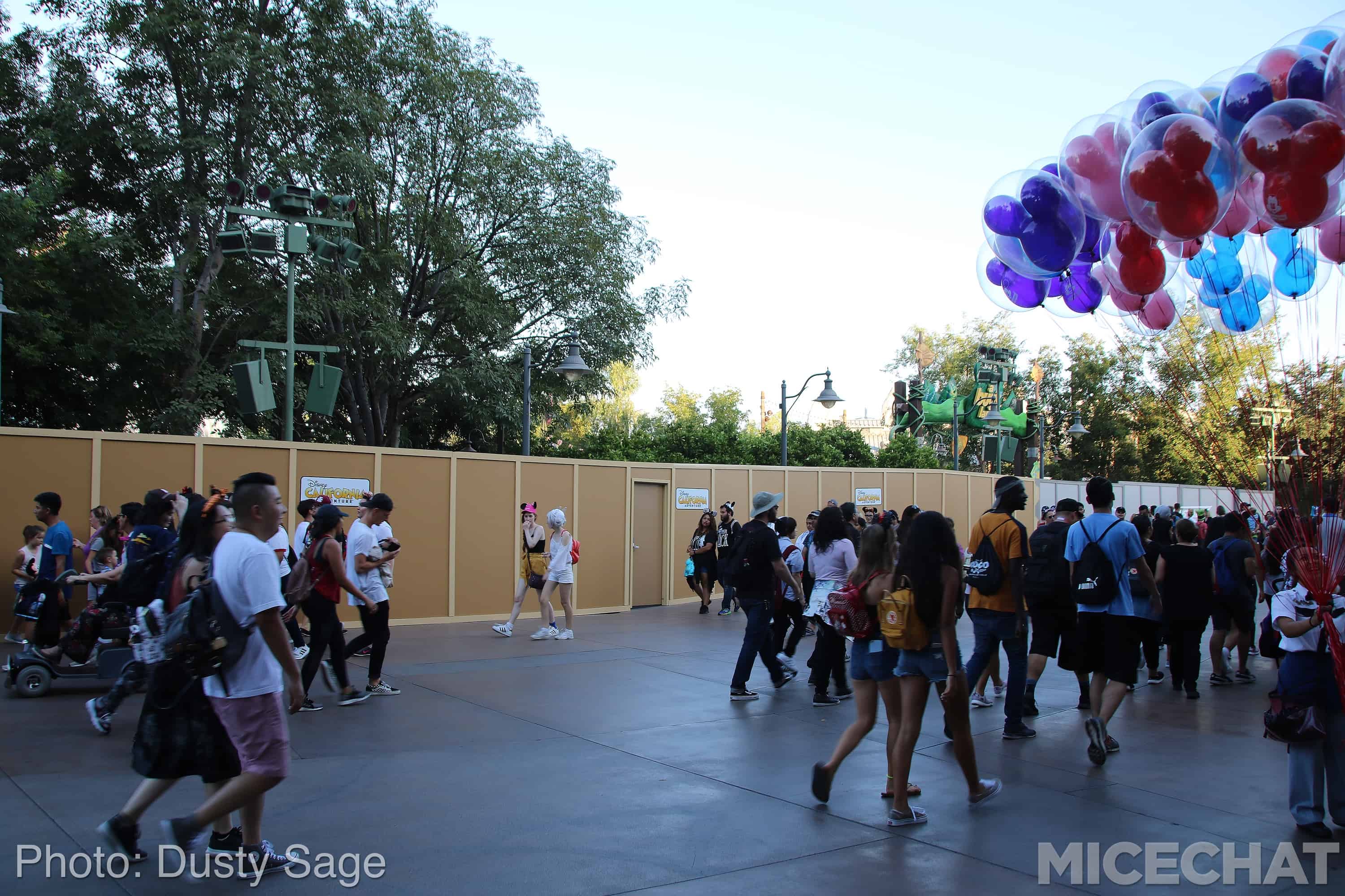 , Disneyland Update &#8211; Monorail Blues and Wall-O-Ween