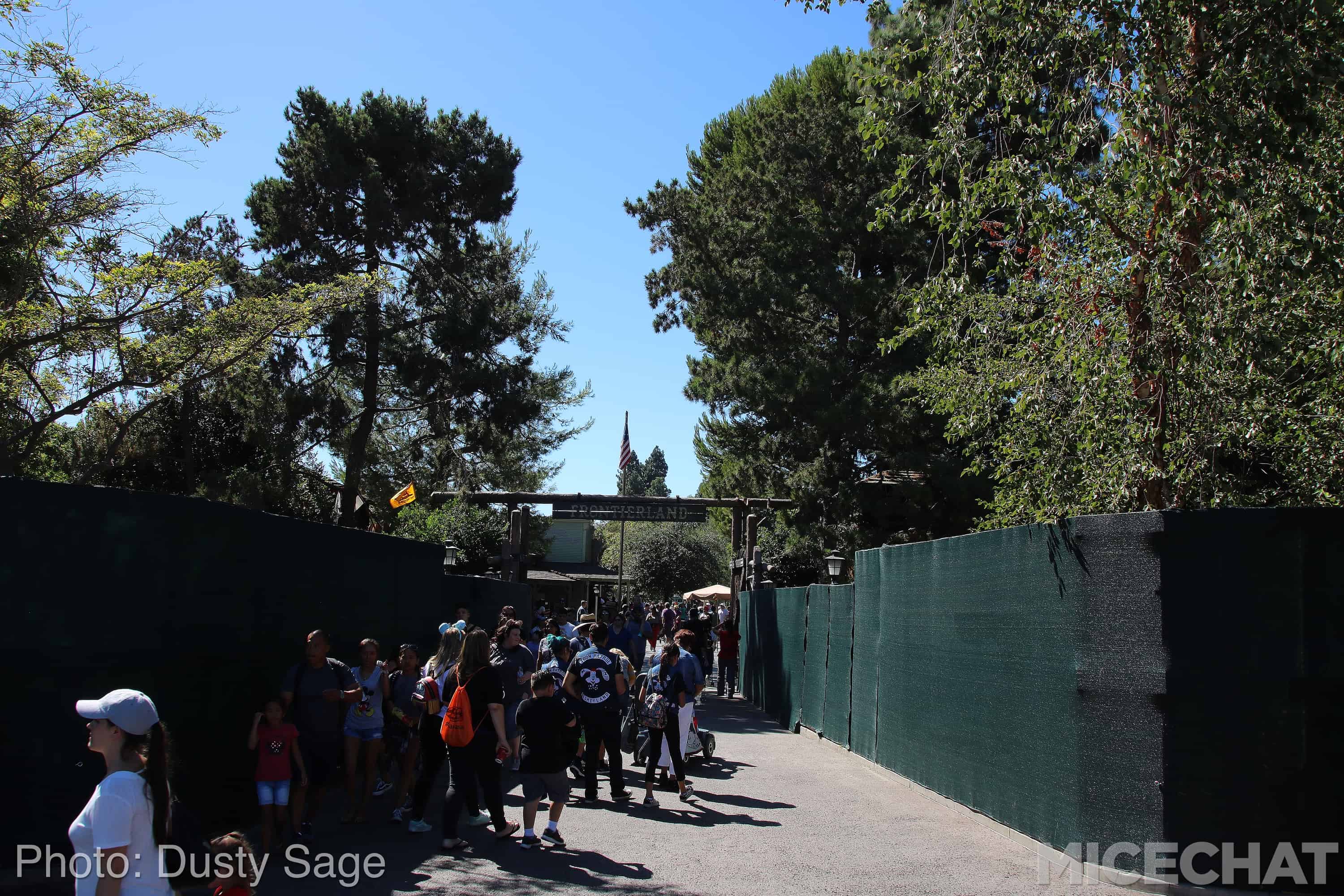 , Disneyland News and Photo Update &#8211; The Walls of Change