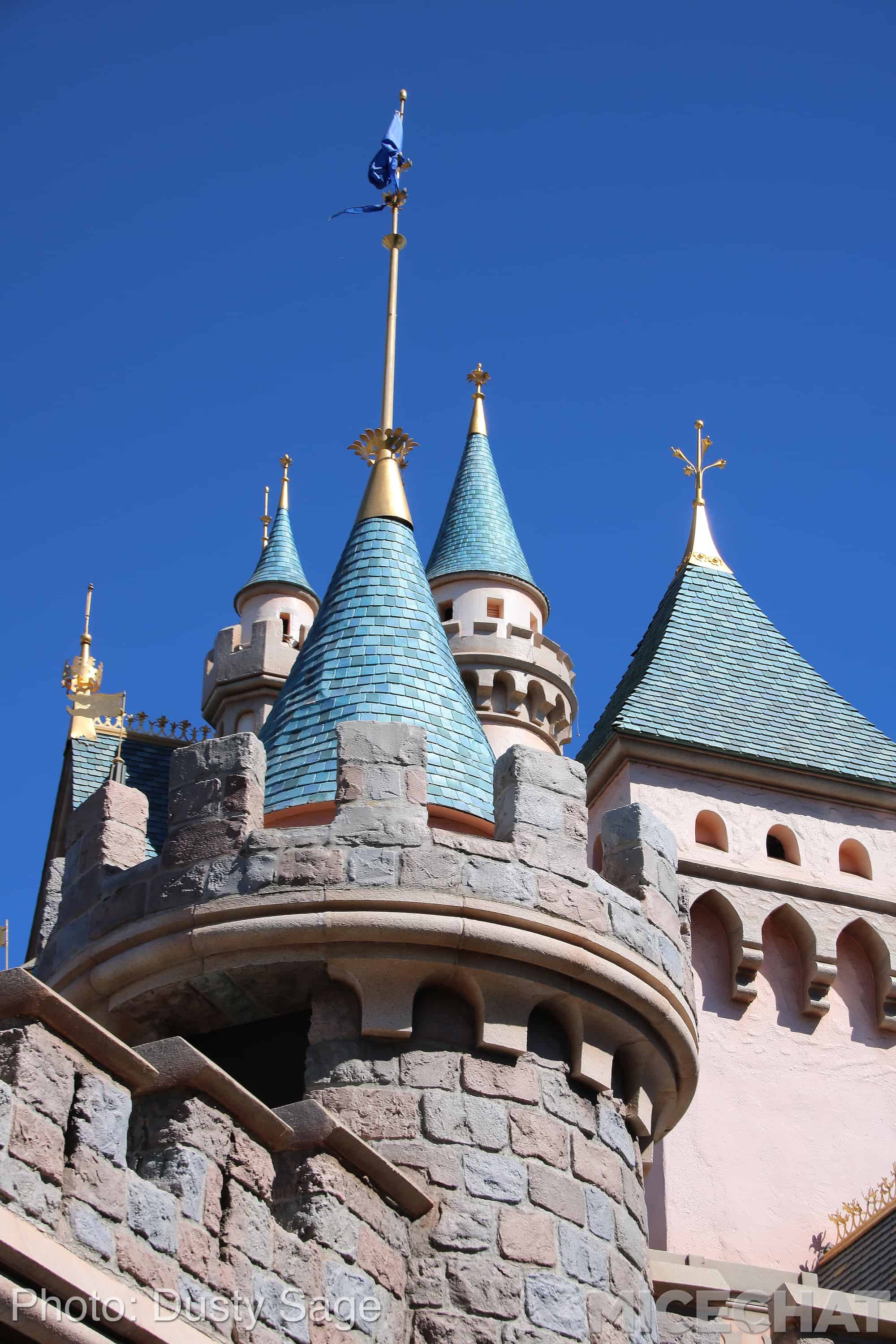 , Disneyland News and Photo Update – The Walls of Change