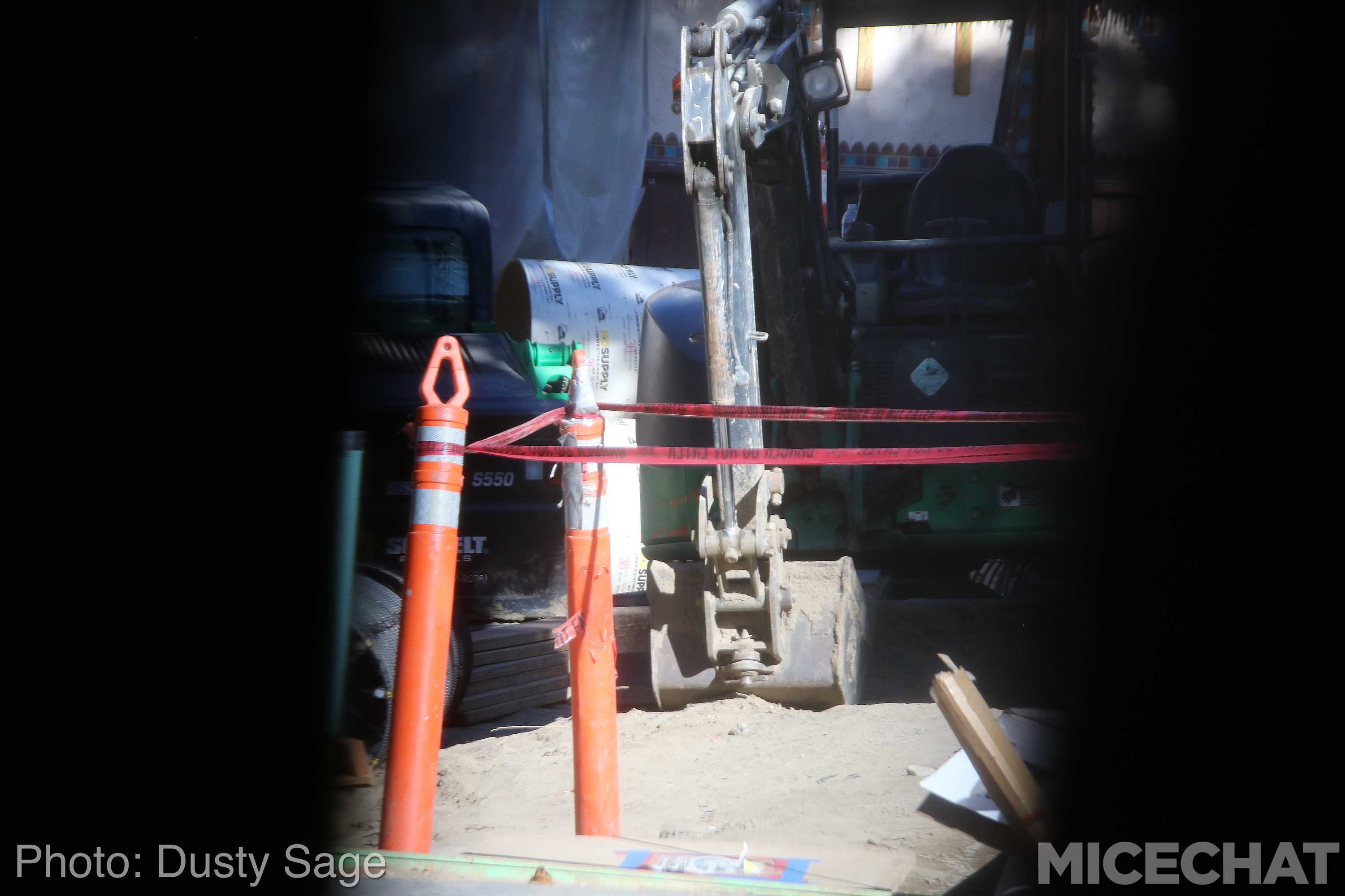 , Disneyland News and Photo Update – The Walls of Change