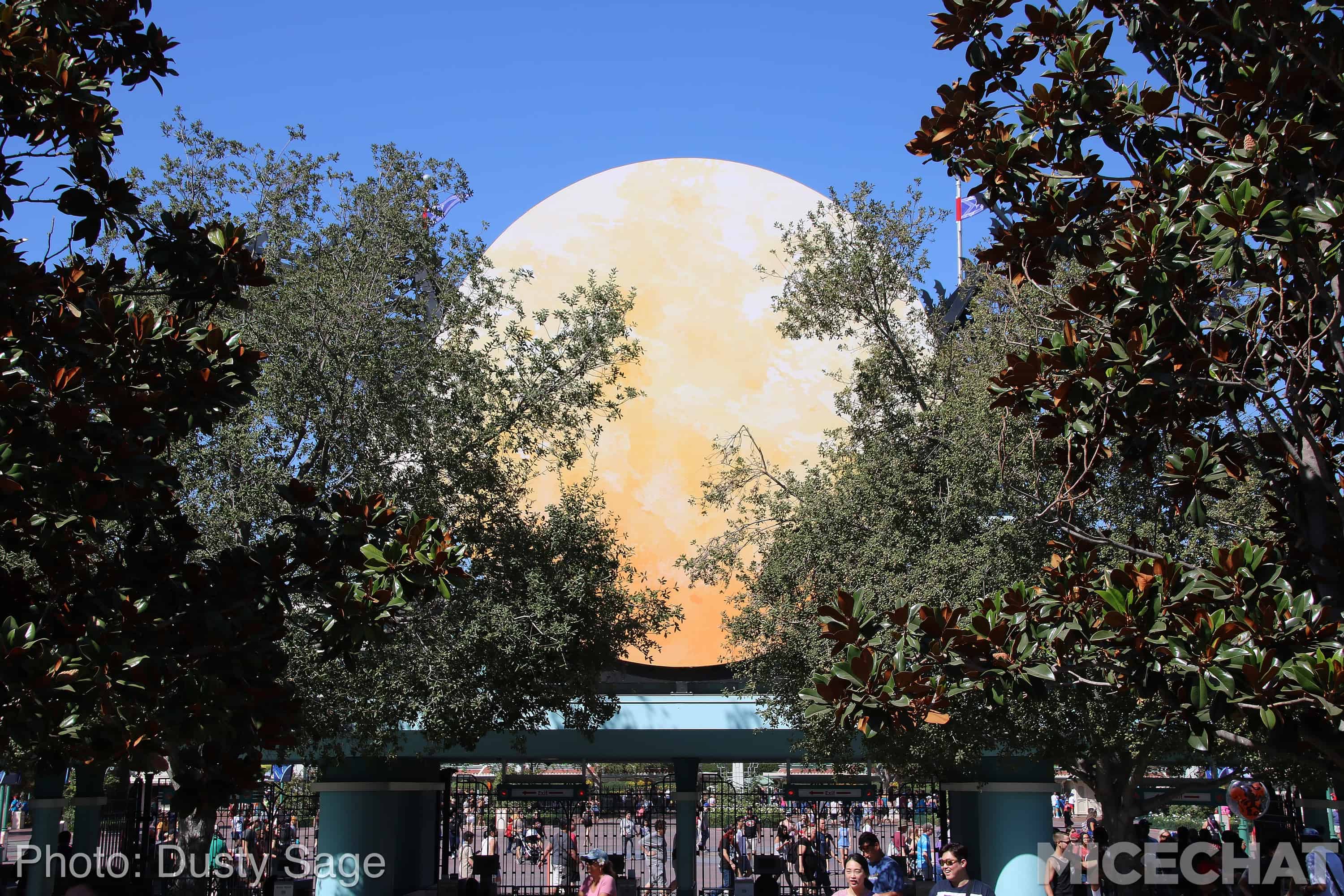 , Disneyland Update &#8211; Fall in Line