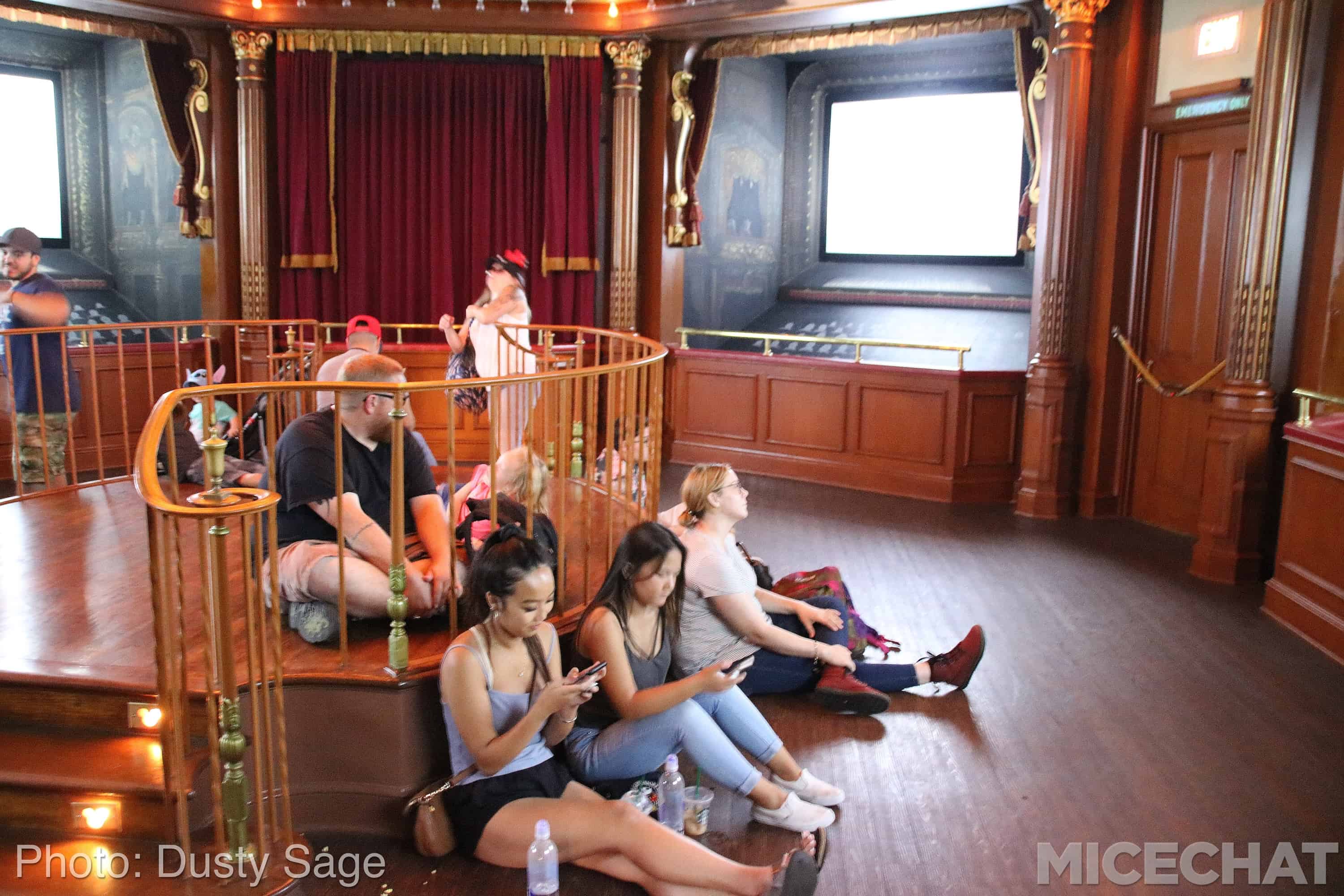 , Disneyland Update – Fall in Line