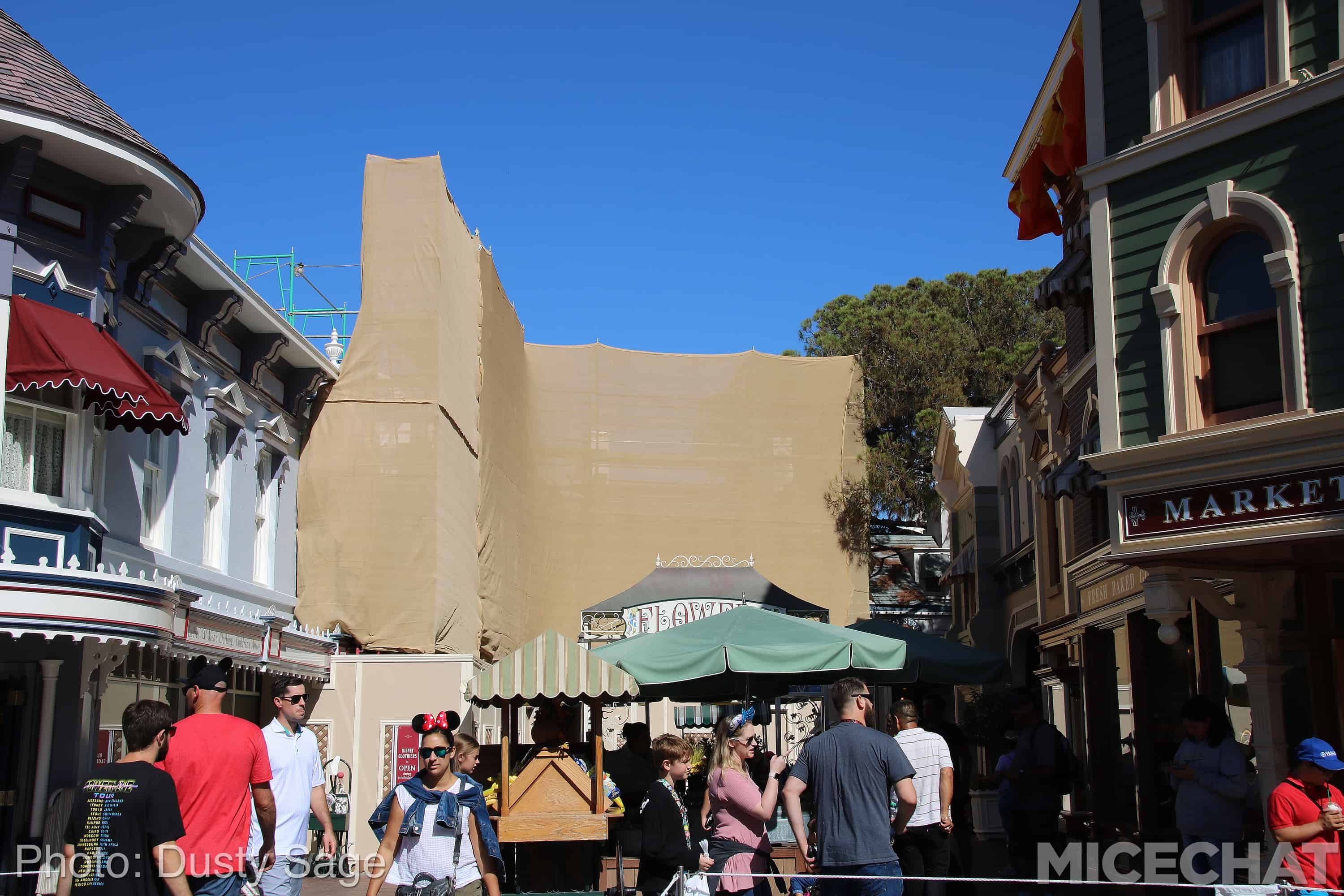 , Disneyland Update &#8211; Fall in Line