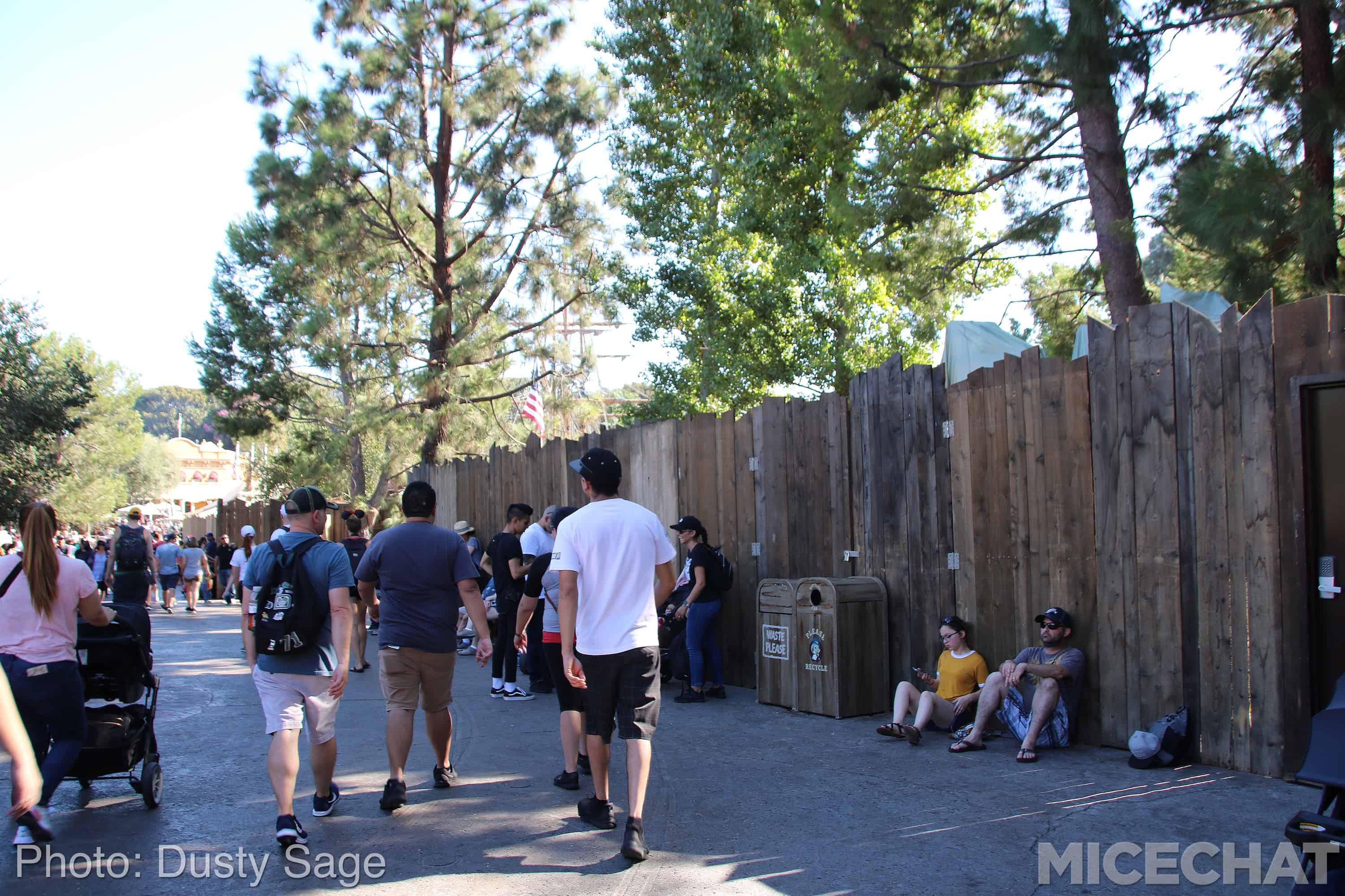 , Disneyland Update – Fall in Line