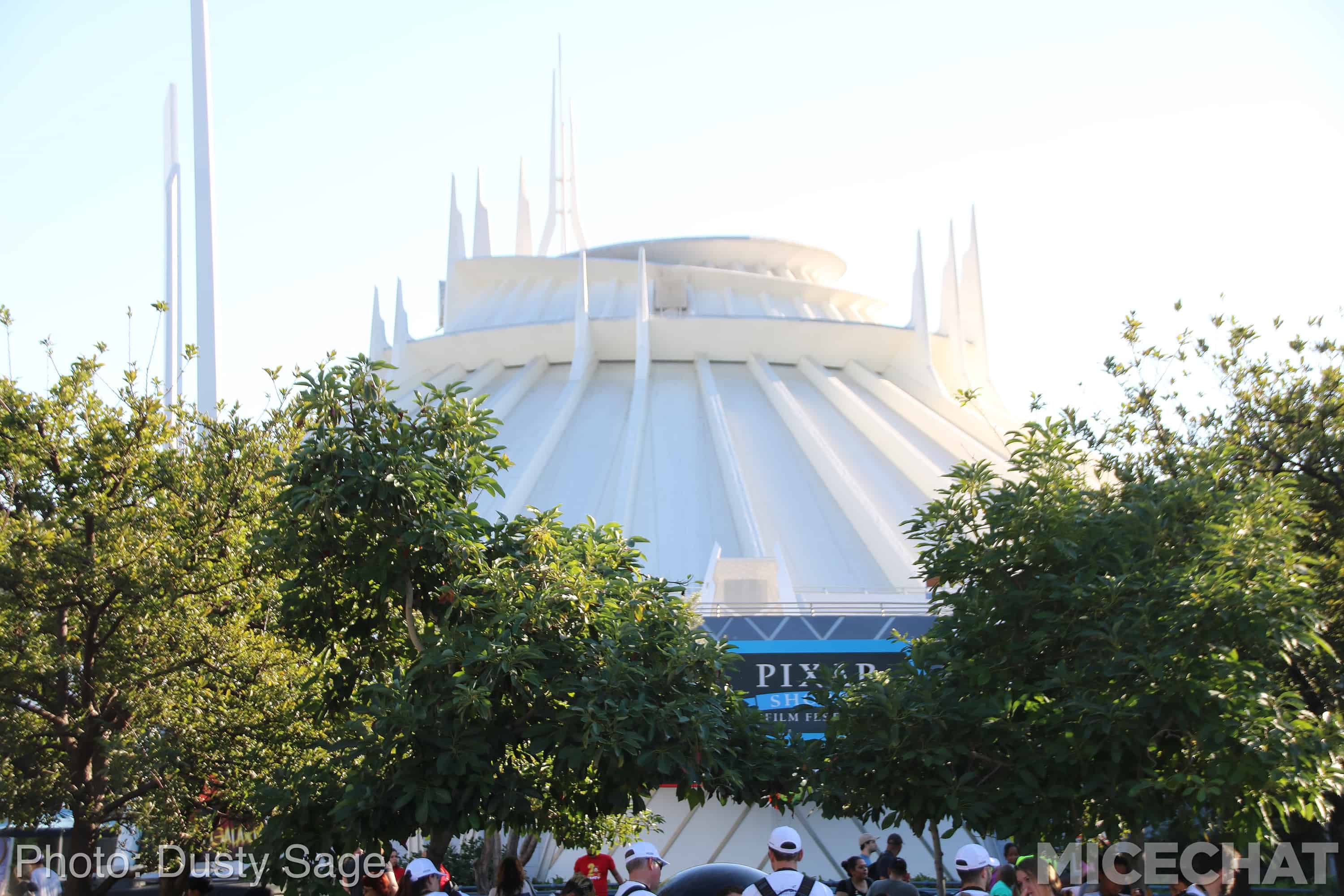 , Disneyland Update &#8211; Fall in Line