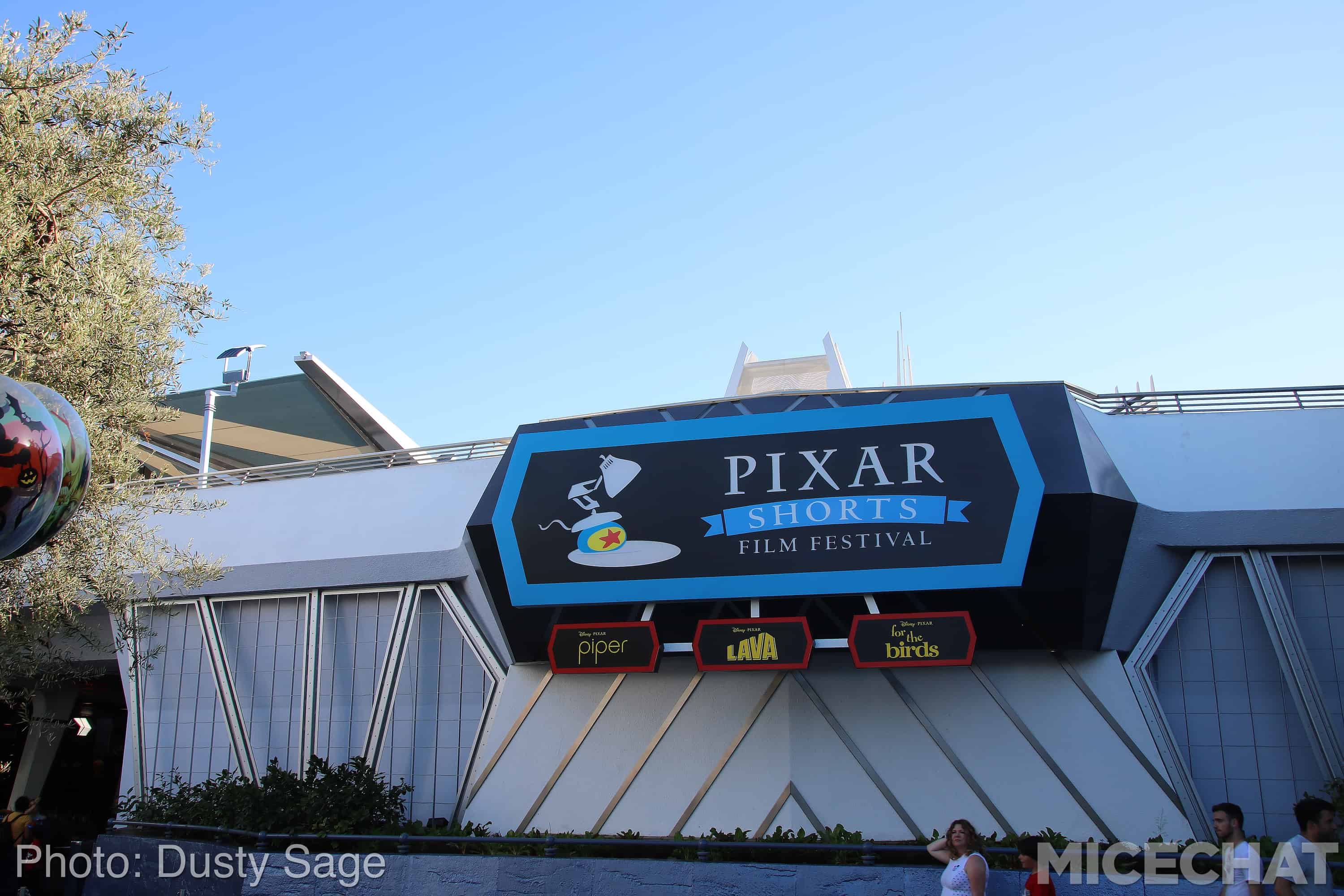 , Disneyland Update &#8211; Fall in Line