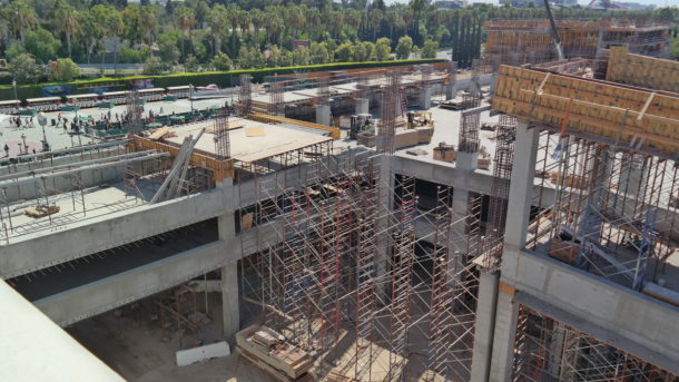 , Disneyland Photo Updates: Fall Into Construction Walls