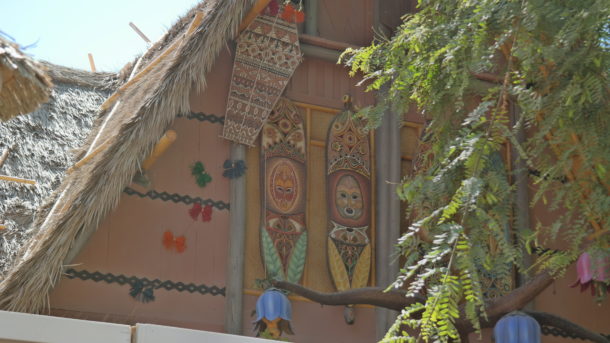 , Disneyland Photo Updates: Fall Into Construction Walls