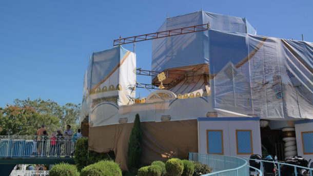 , Disneyland Photo Updates: Fall Into Construction Walls