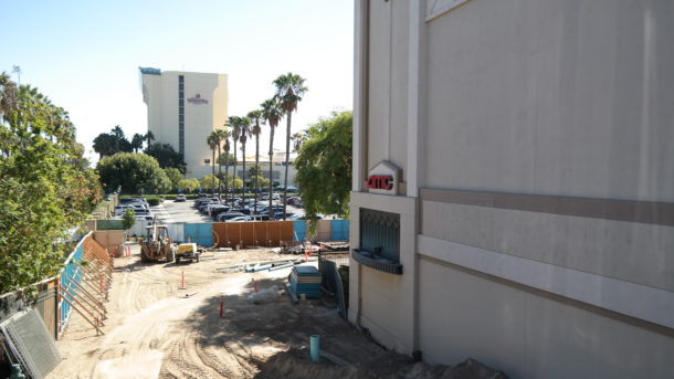 , Disneyland Photo Updates: Fall Into Construction Walls