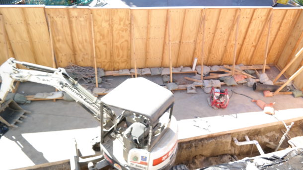 , Disneyland Photo Updates: Fall Into Construction Walls