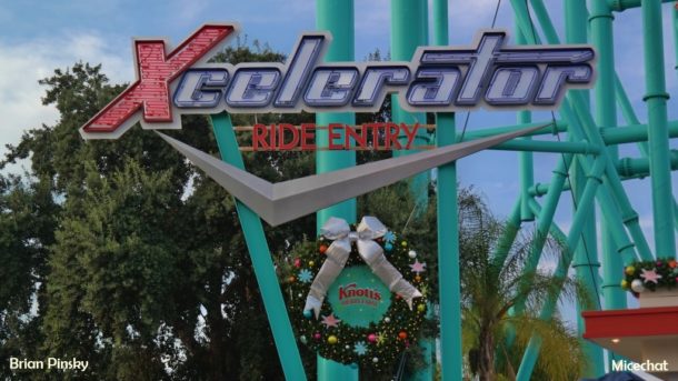 , A Knott’s Merry Farm Very Berry Christmas