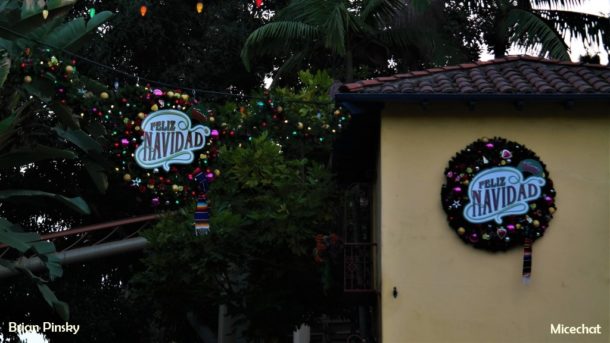 , A Knott’s Merry Farm Very Berry Christmas