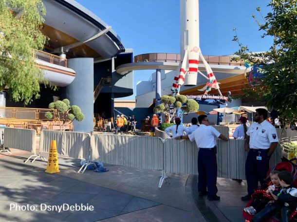 , Disneyland Photo Updates: Fall Into Construction Walls