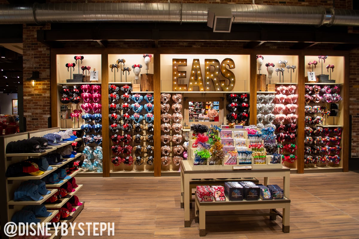 , Find Out What&#8217;s In Stor-ey &#8211; The Re-Imagining of The World of Disney Store